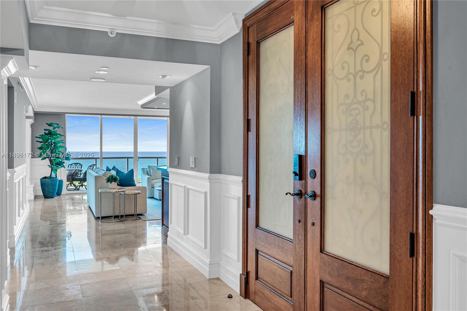 HAMPTONS SOUTH CONDO - Residential