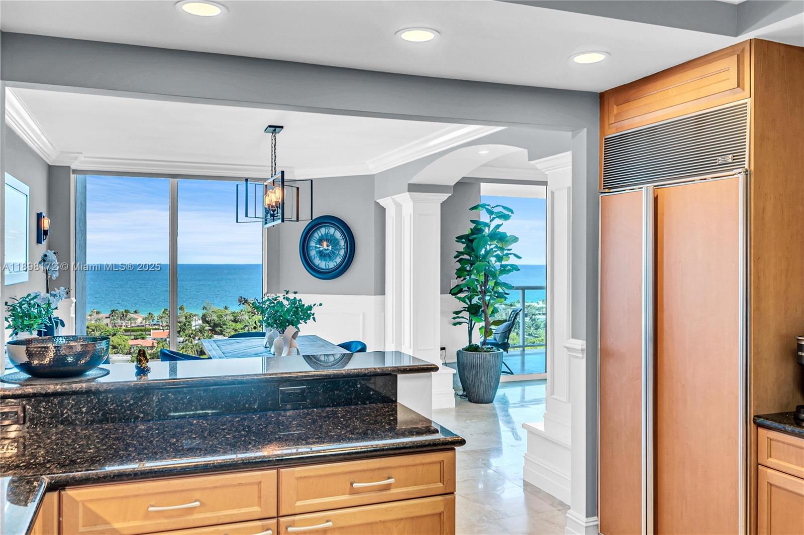 HAMPTONS SOUTH CONDO - Residential