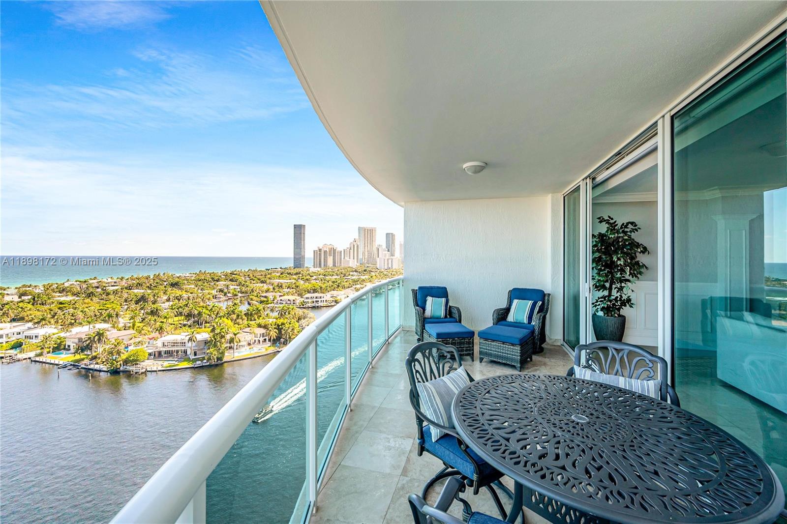 HAMPTONS SOUTH CONDO - Residential