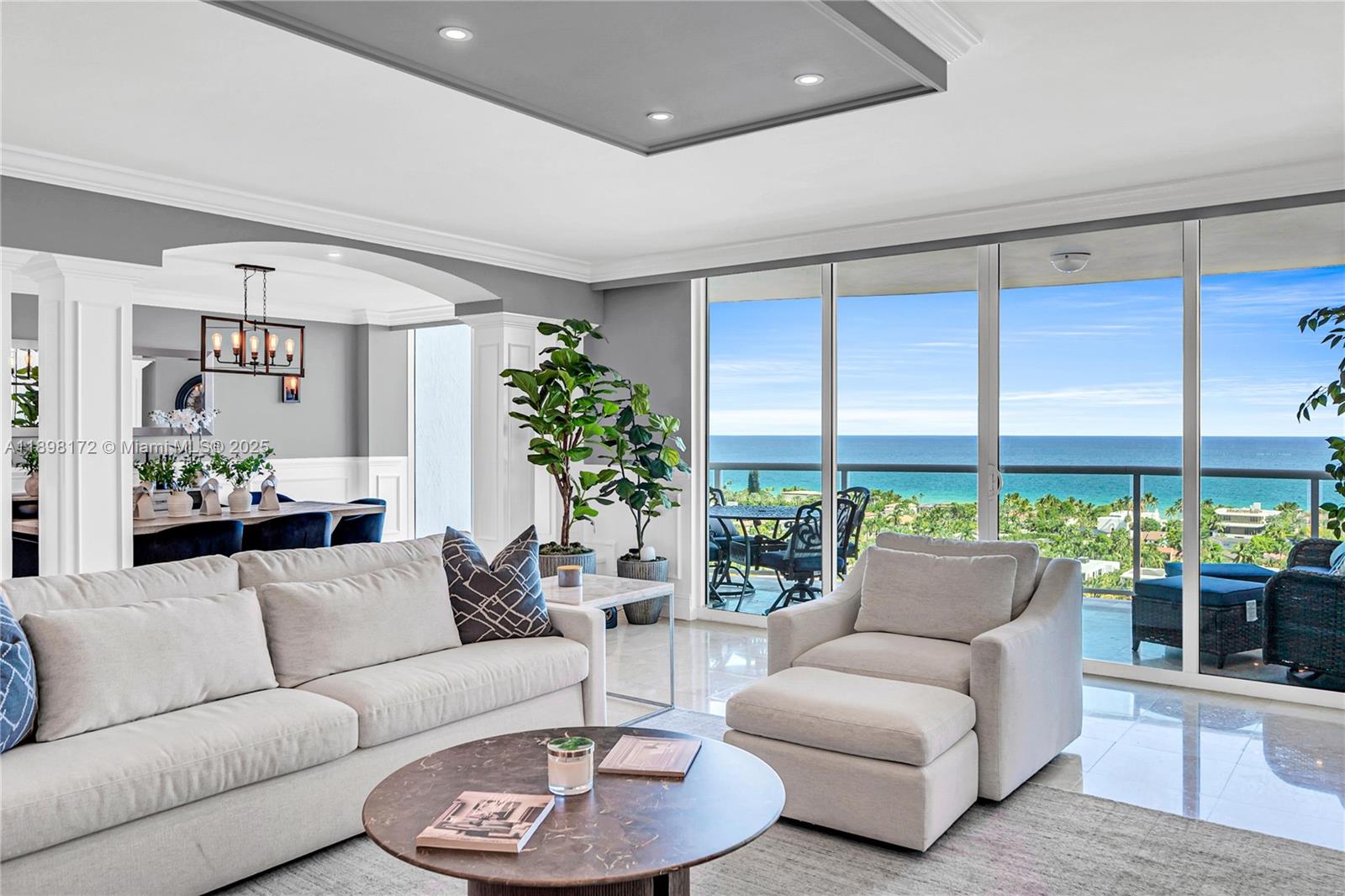 HAMPTONS SOUTH CONDO - Residential