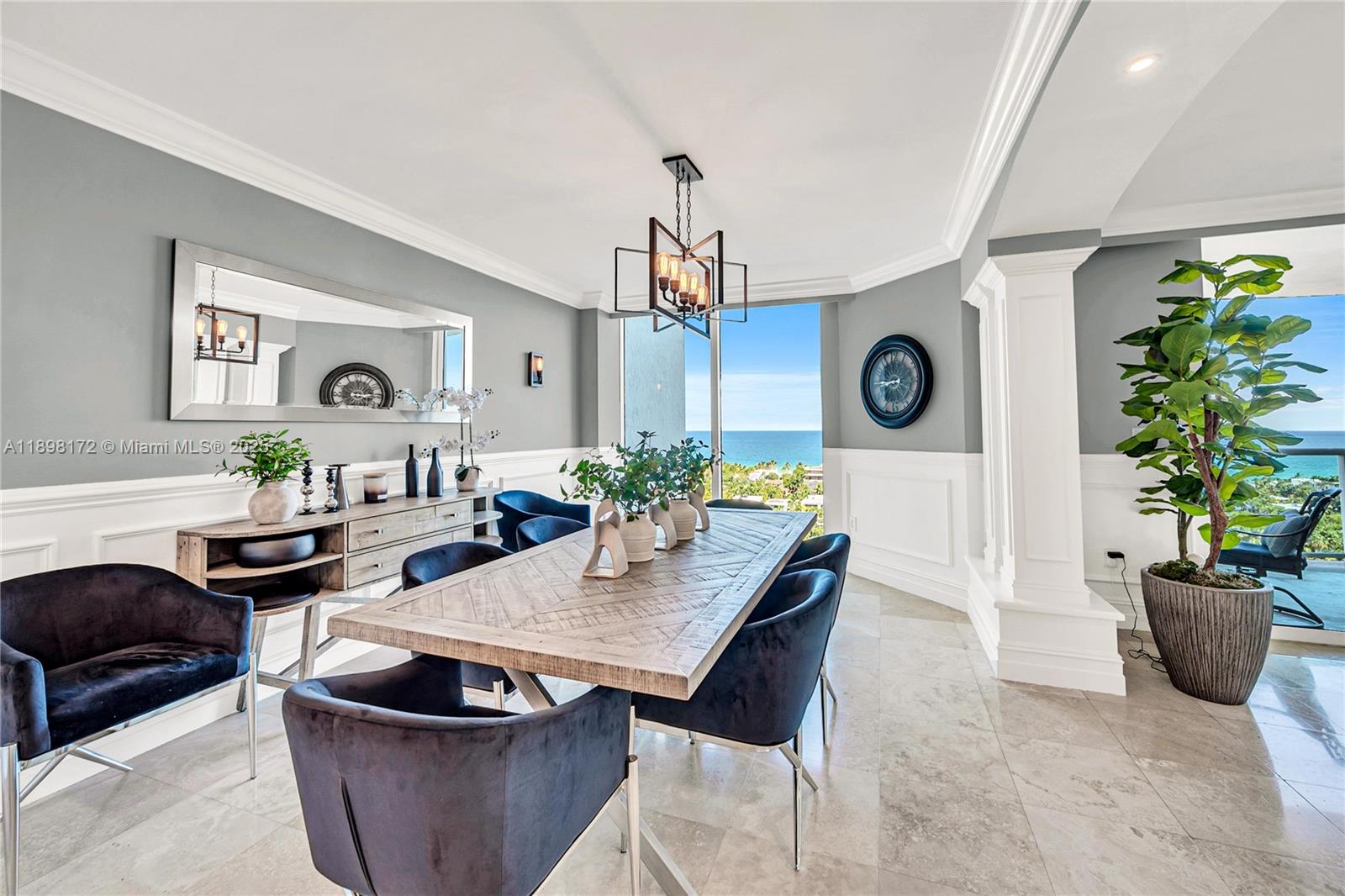HAMPTONS SOUTH CONDO - Residential