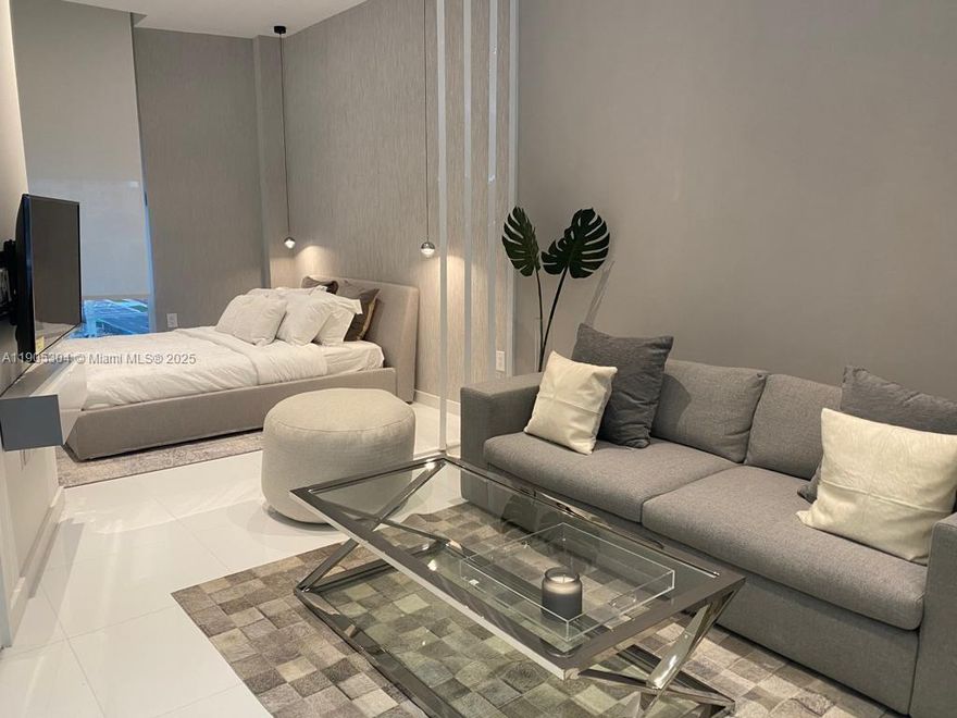 The most amazing apartment, brand new in the Paramount Miami World Center building with a perfect view.Fully Furnished studio/1 with a comfortable sofa bed. Live, work and enjoy the best of Miami with
cafes, restaurants, movies theaters, night clubs, shopping centers and much more. The building has greats amenities likevirtual golf,resort-style pools, yoga, recording studios, basketball court, spa, gym with boxing area, bbq kitchen, racquetball, kids area & more to come. List price is for annual rents.