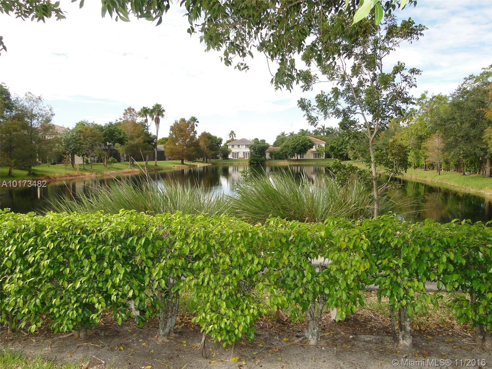 Sawgrass Village 157-25 B - Residential