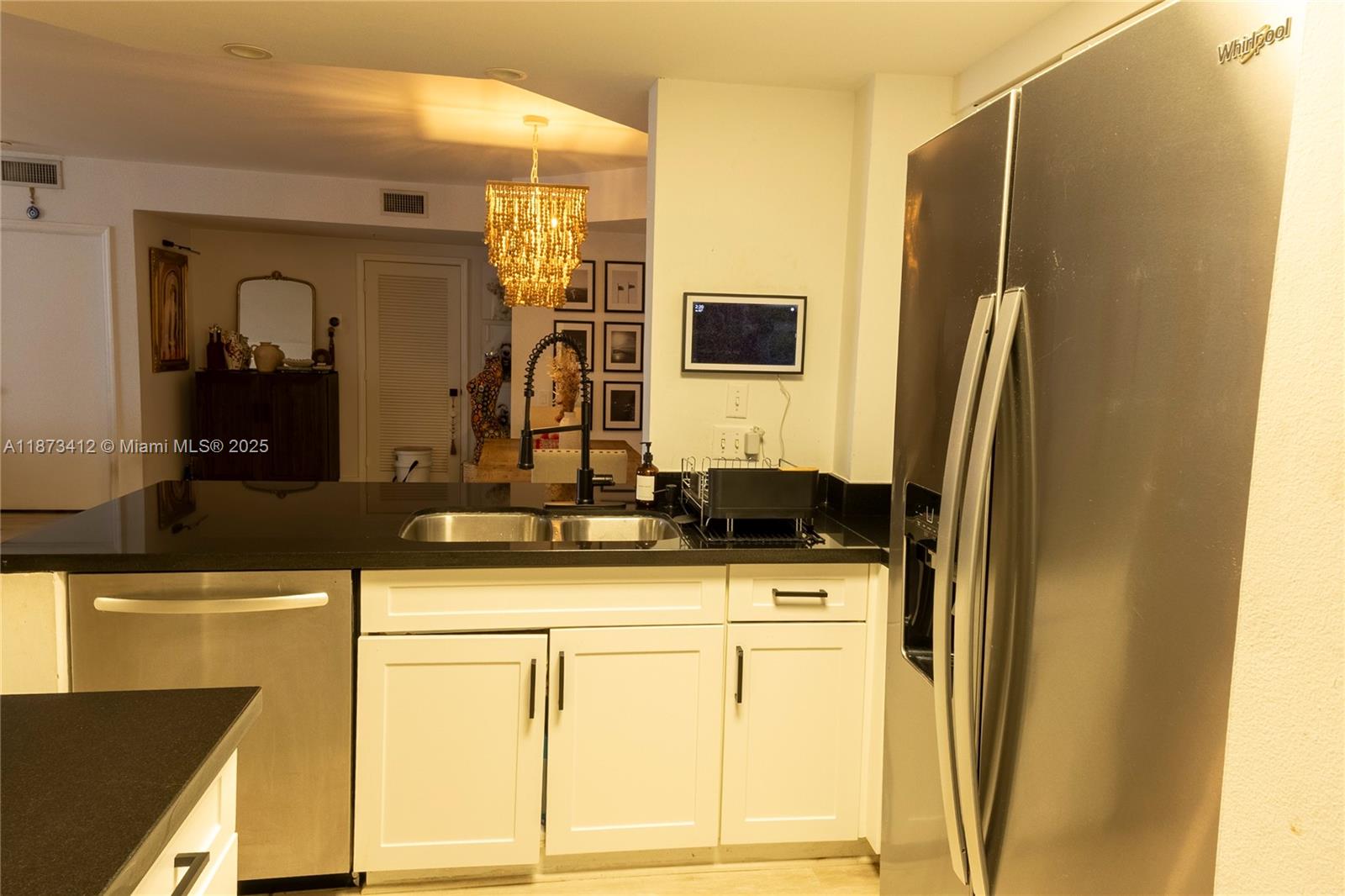 COURVOISIER COURTS CONDO - Residential