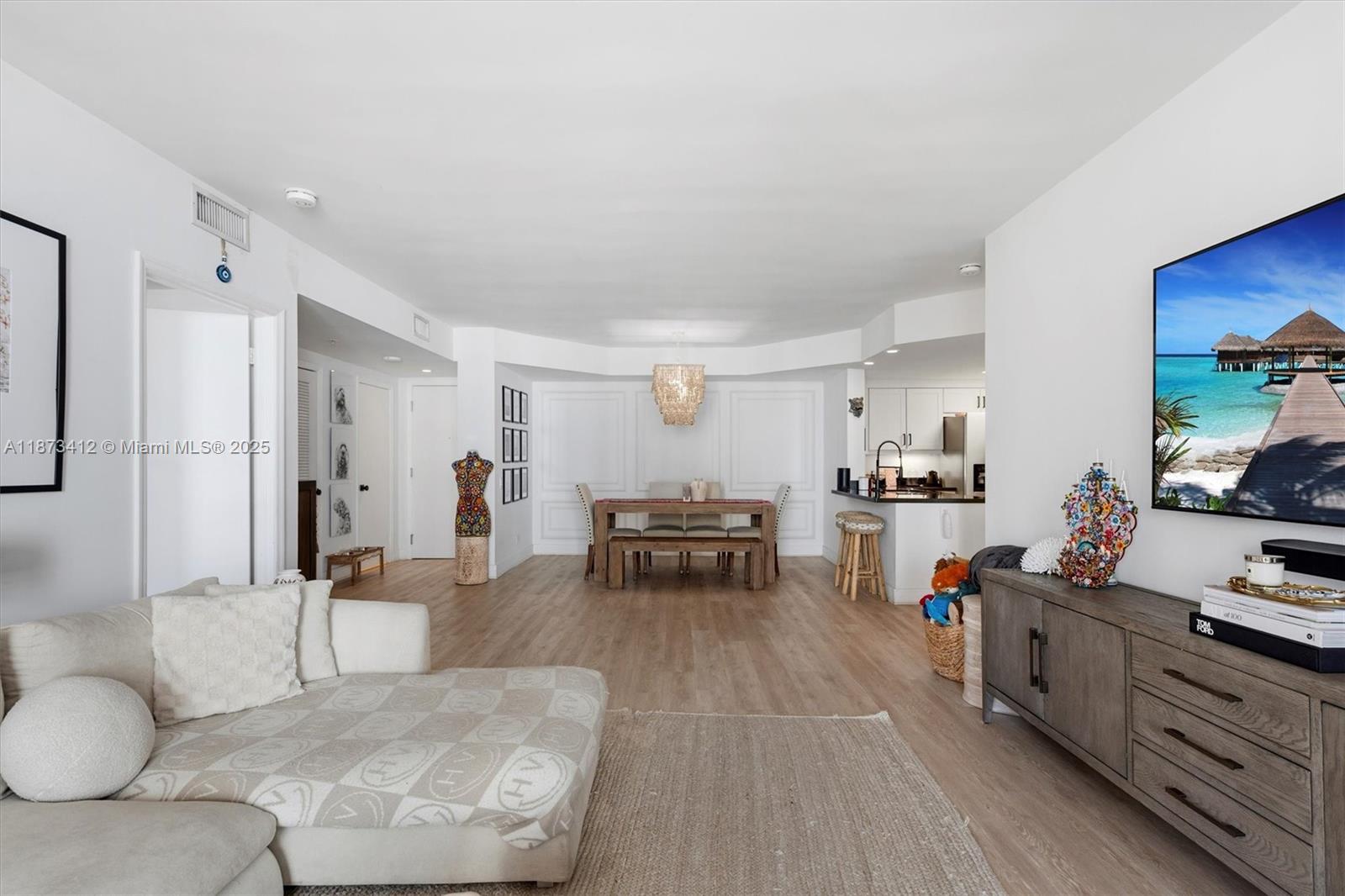 COURVOISIER COURTS CONDO - Residential