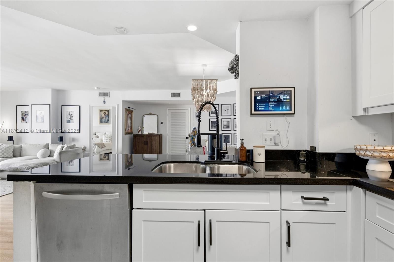 COURVOISIER COURTS CONDO - Residential