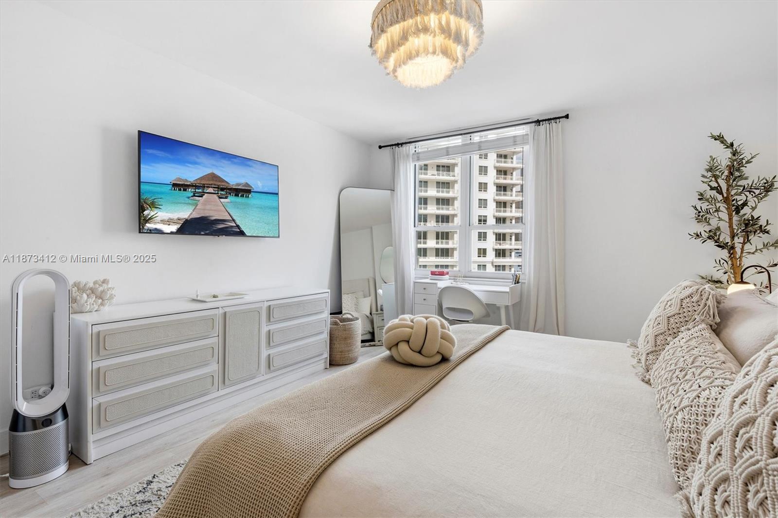 COURVOISIER COURTS CONDO - Residential