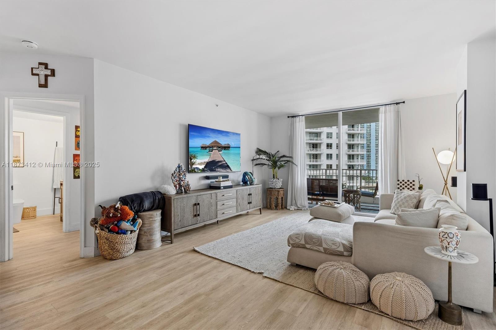 COURVOISIER COURTS CONDO - Residential