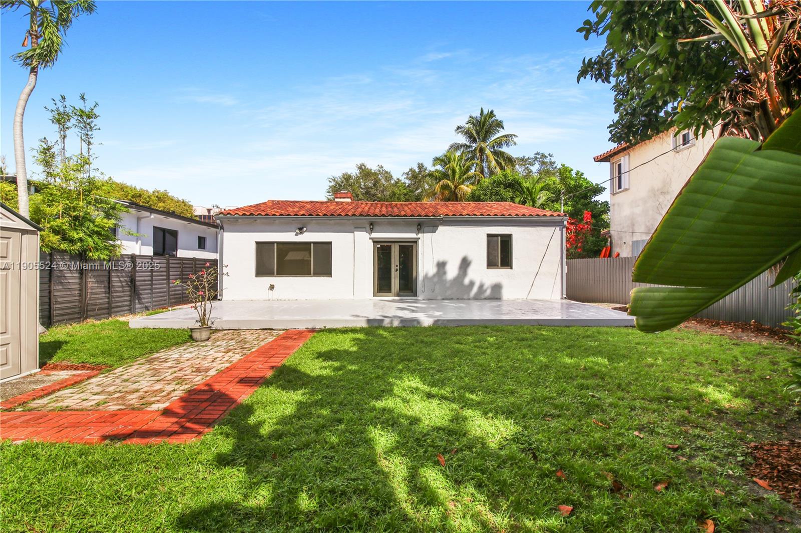 View photos, virtual tours, details... 1814 SW 22nd Ter