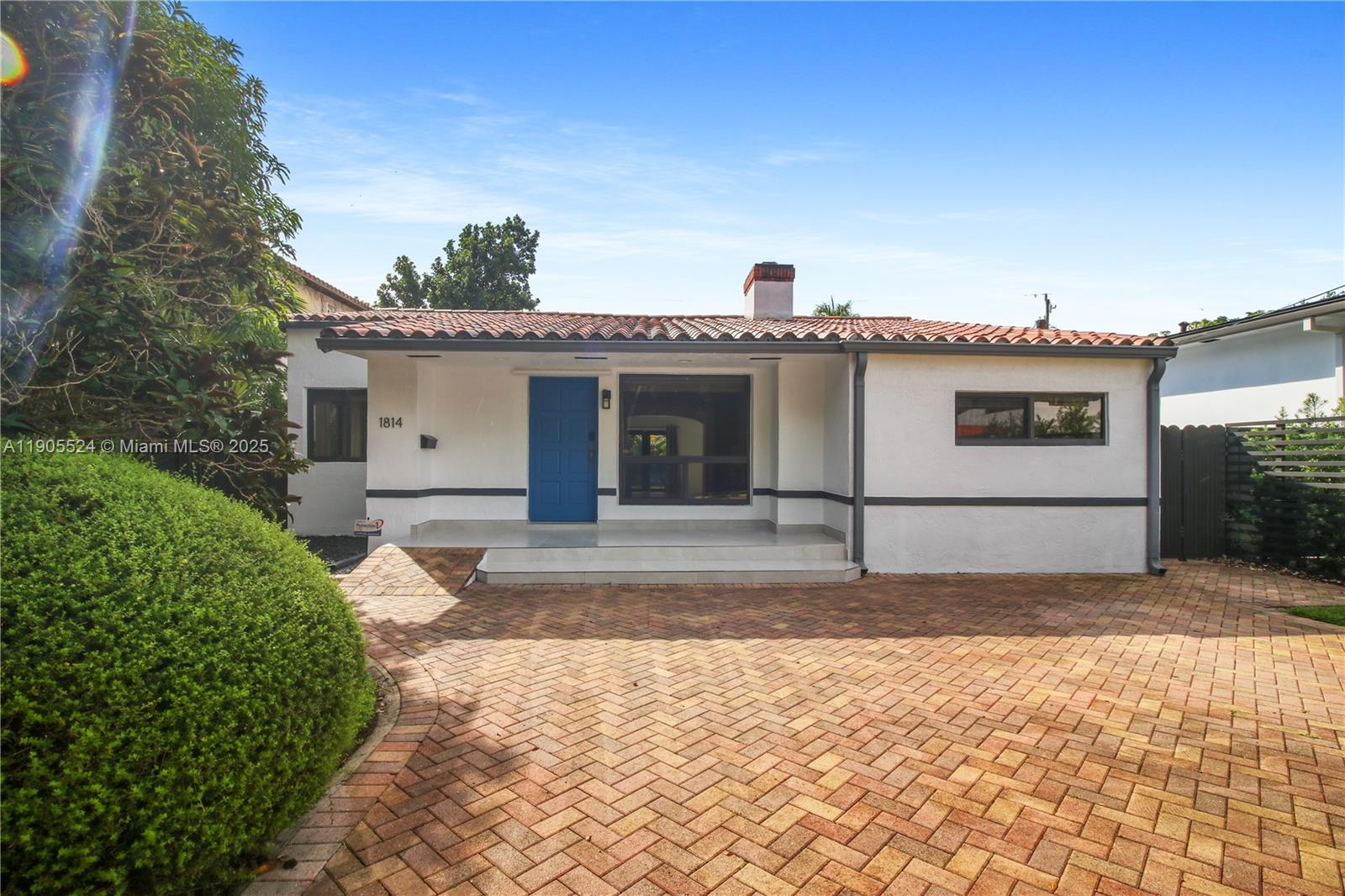 View photos, virtual tours, details... 1814 SW 22nd Ter