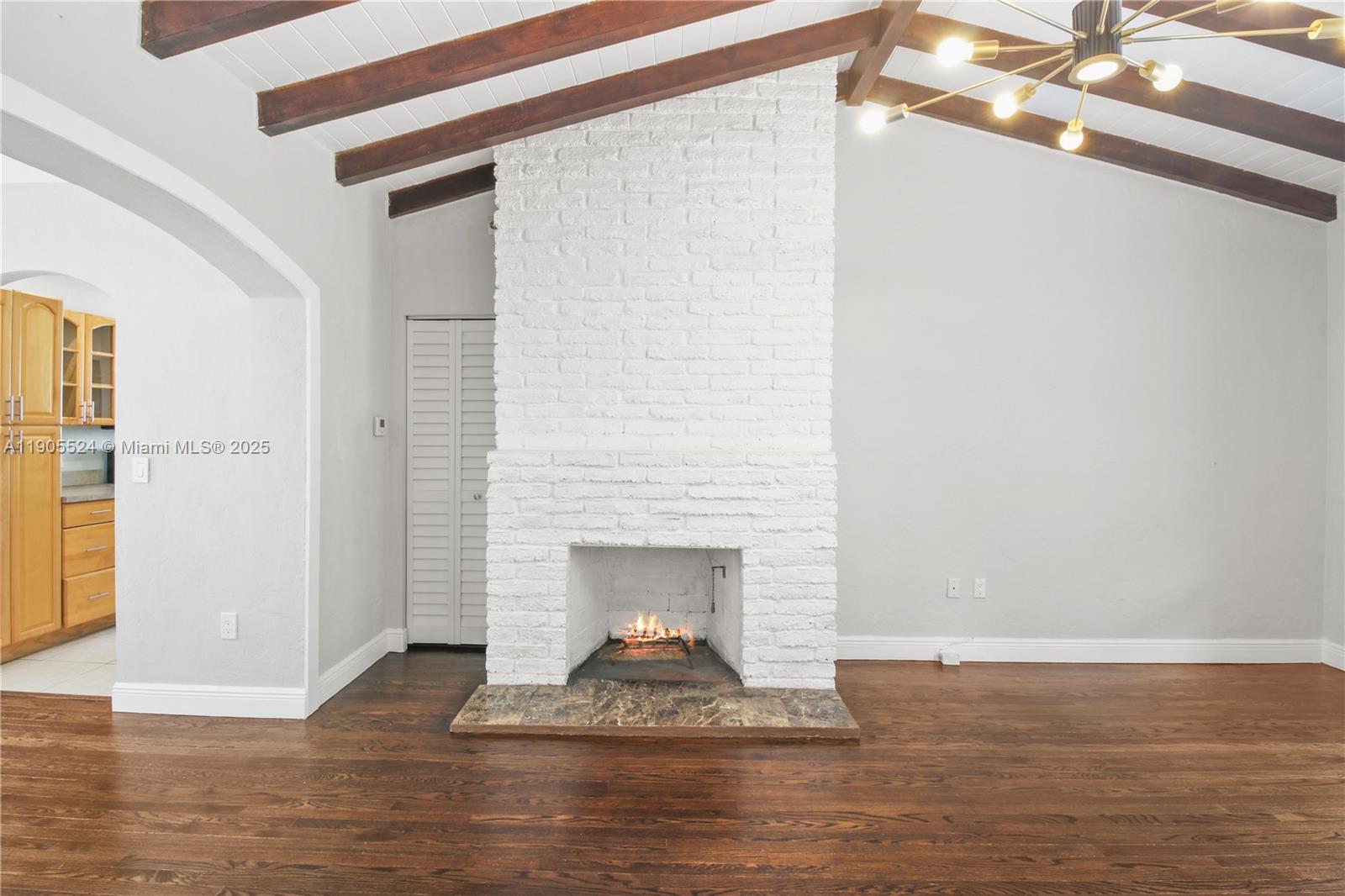 View photos, virtual tours, details... 1814 SW 22nd Ter