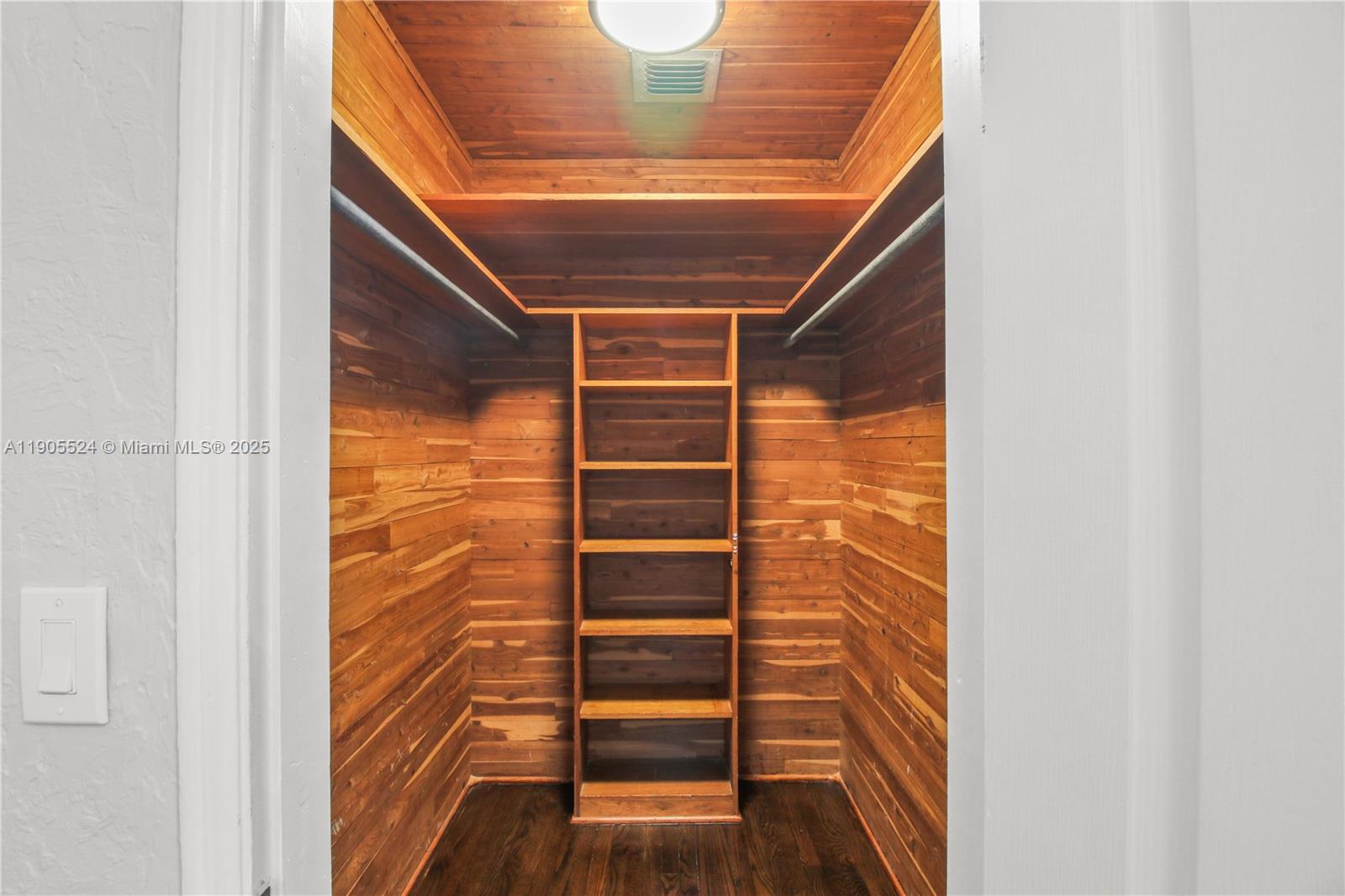 NEW SHENANDOAH - Residential Lease