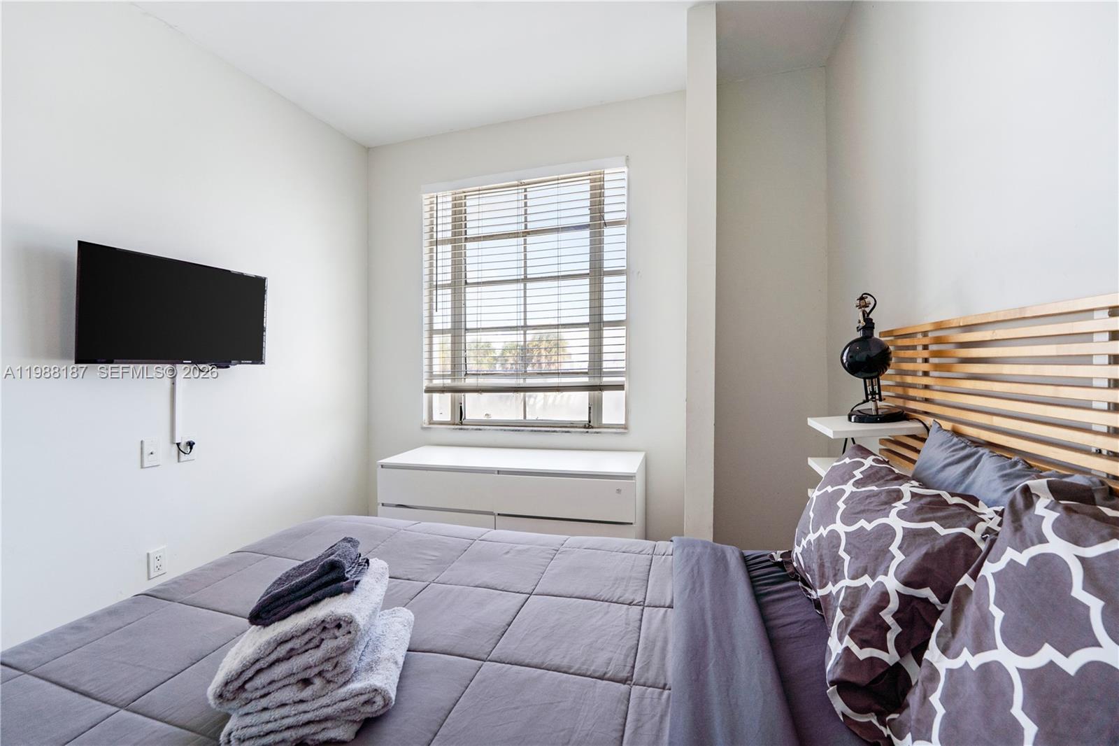 THE EMPIRE CONDO - Residential