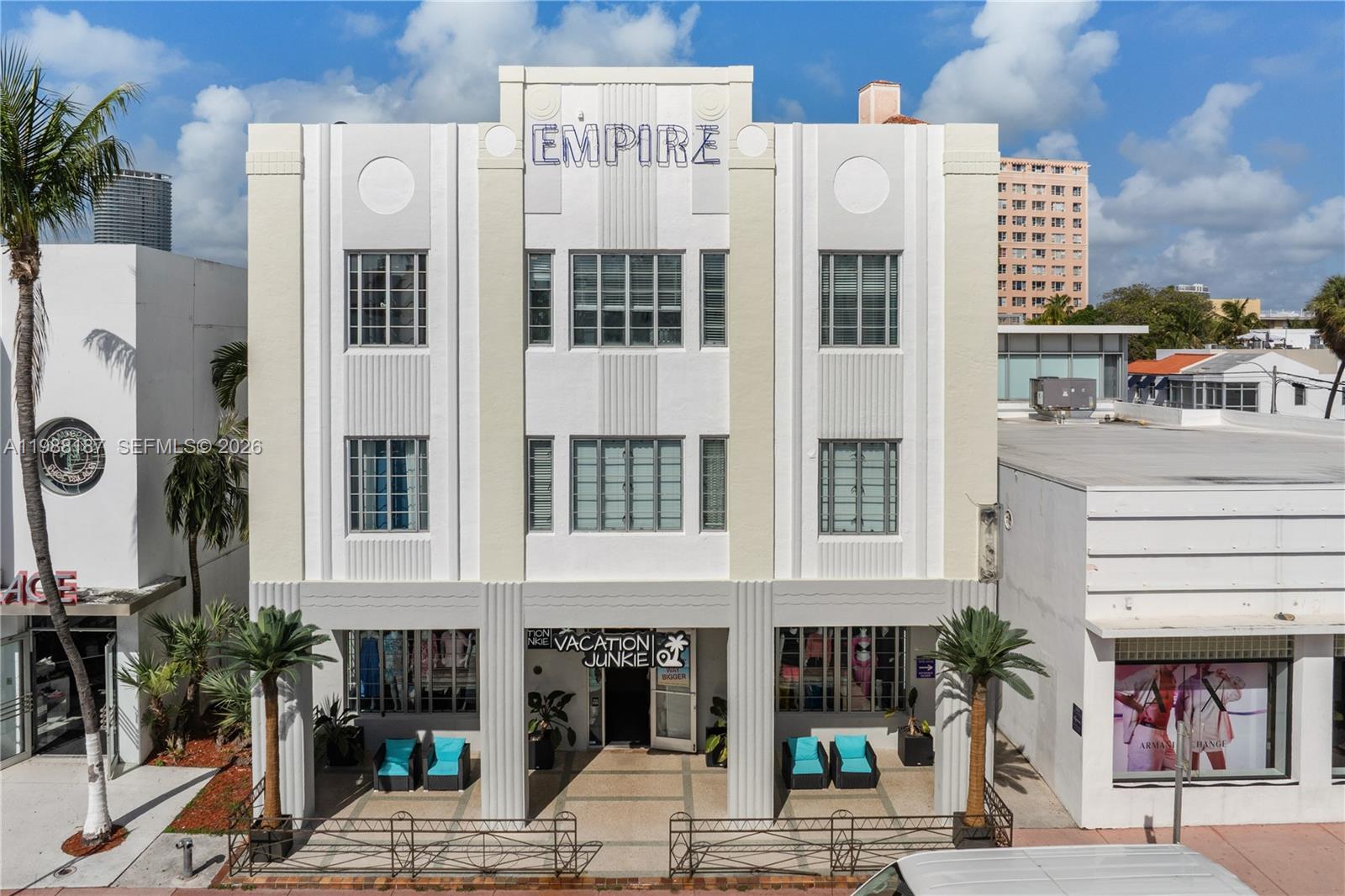 THE EMPIRE CONDO - Residential