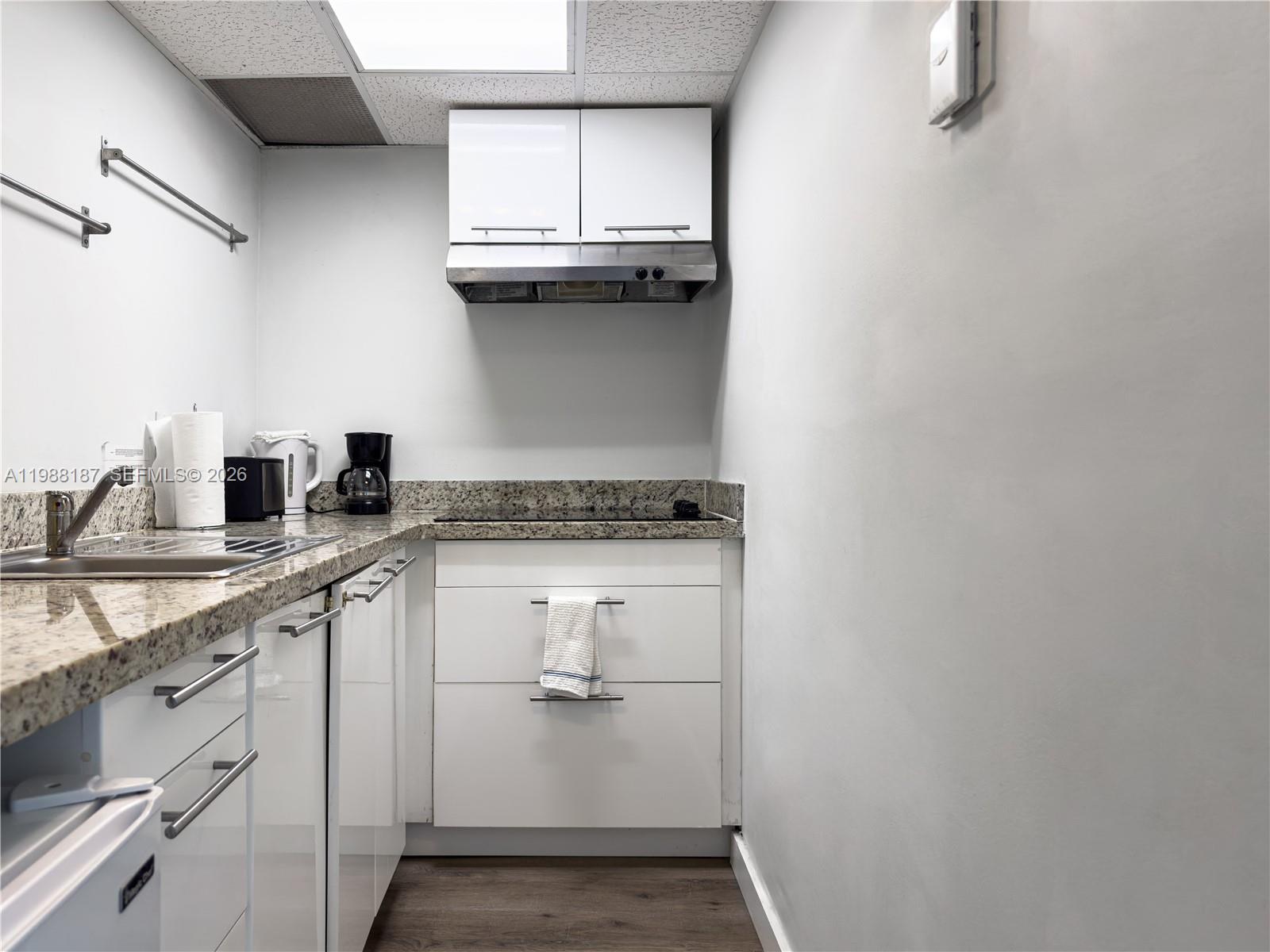 THE EMPIRE CONDO - Residential