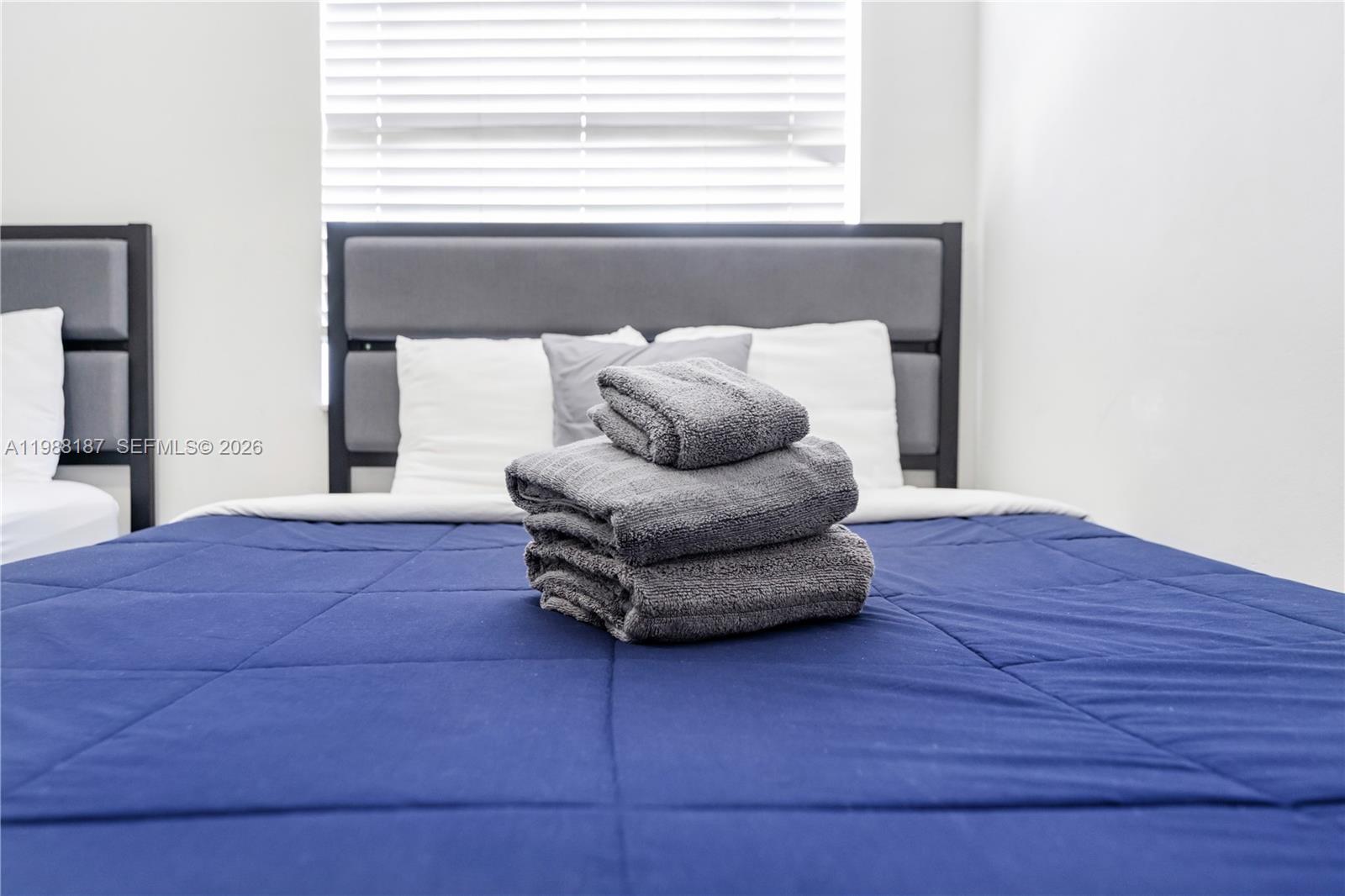 THE EMPIRE CONDO - Residential