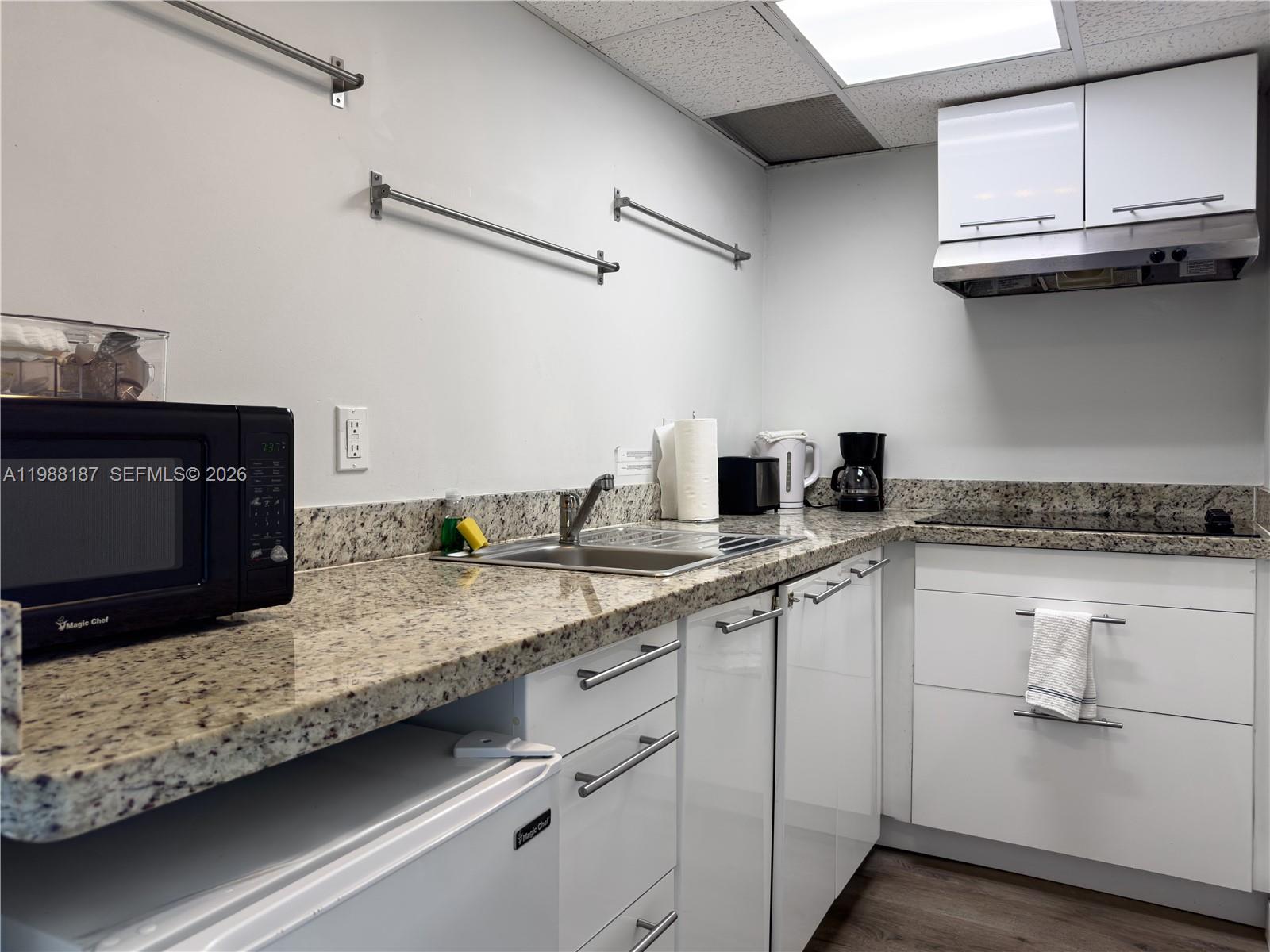 THE EMPIRE CONDO - Residential