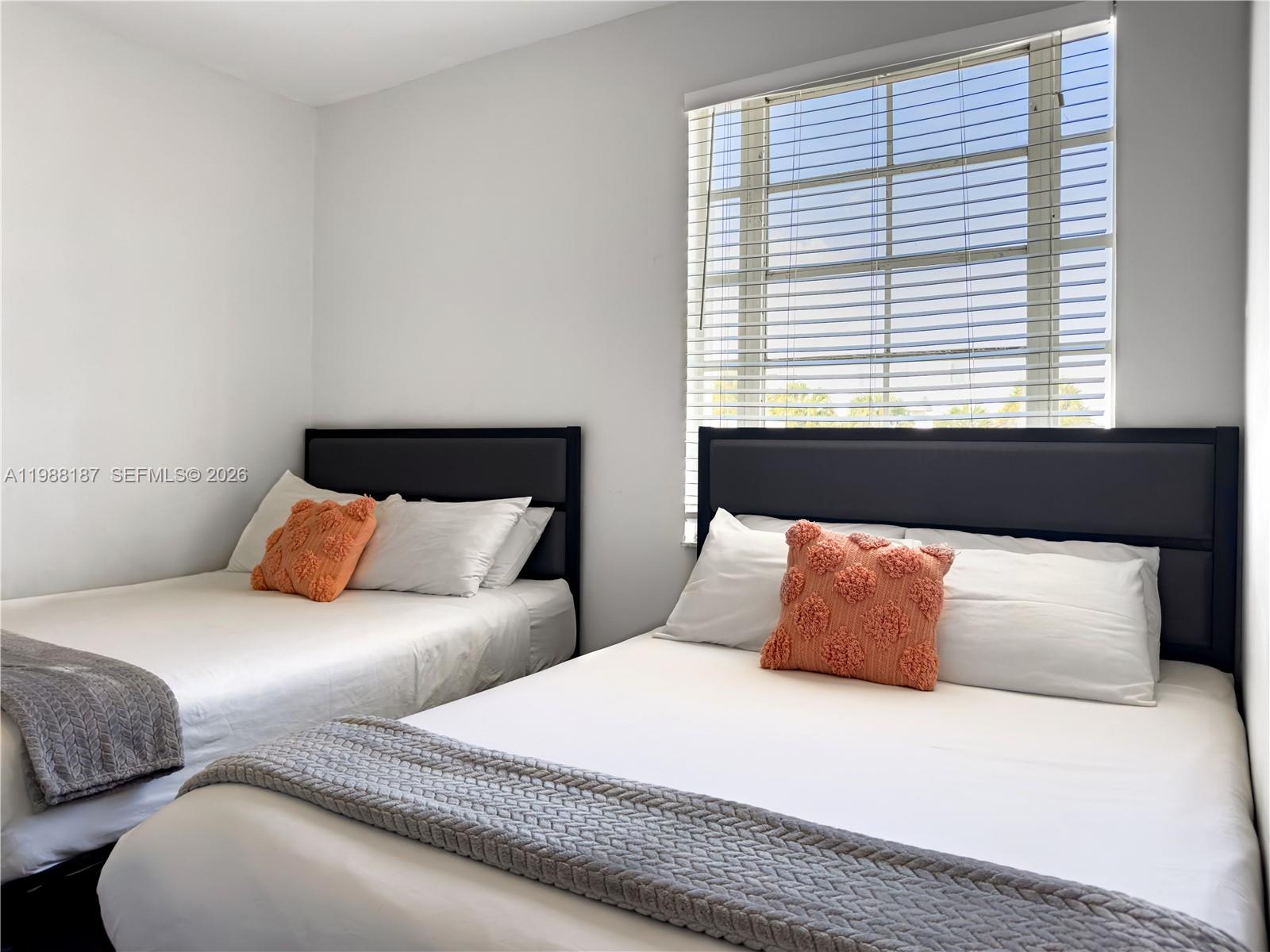 THE EMPIRE CONDO - Residential