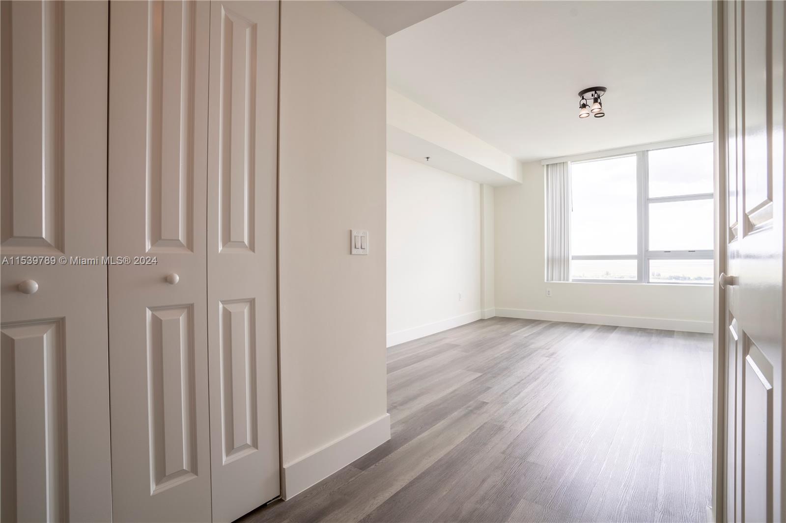 TAO SAWGRASS CONDOMINIUM - Residential Lease