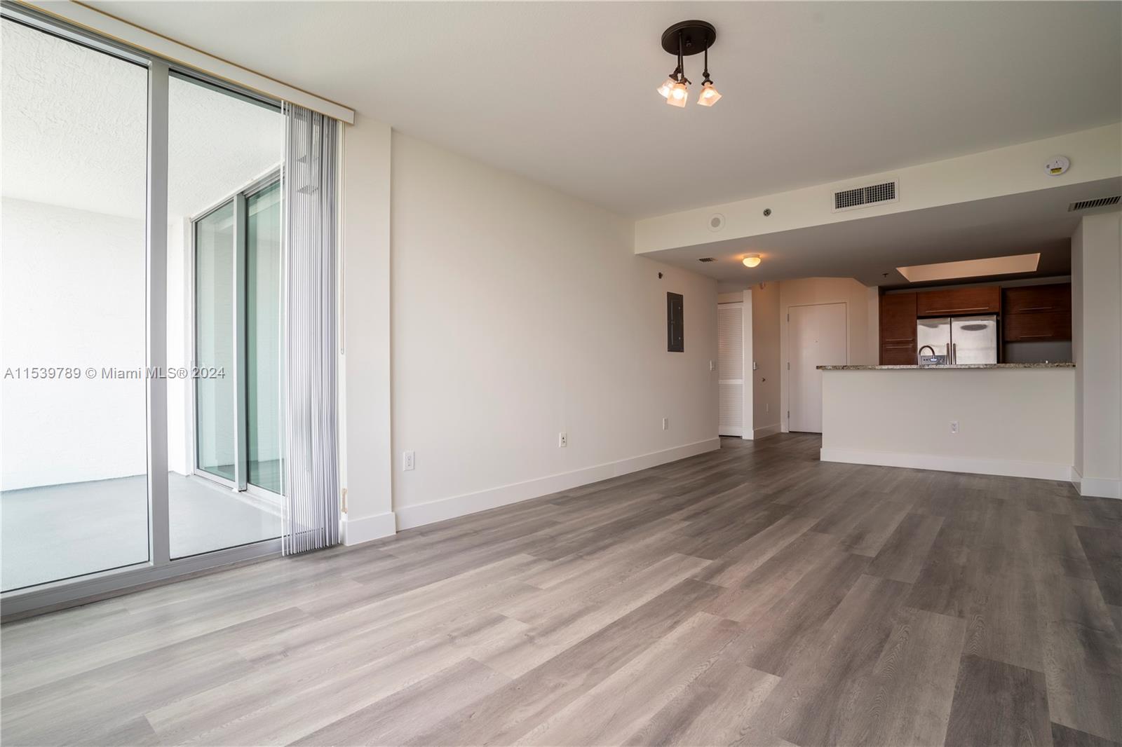 TAO SAWGRASS CONDOMINIUM - Residential Lease