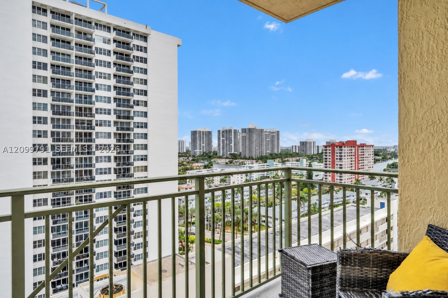 2080 S Ocean Dr 1509