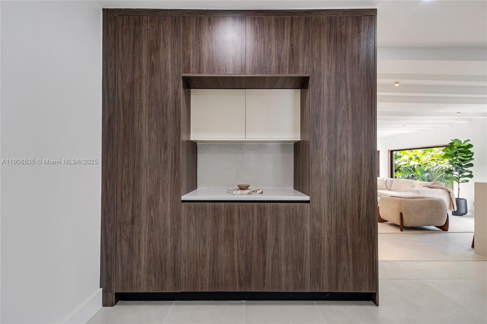 BRICKELL ESTATES - Residential