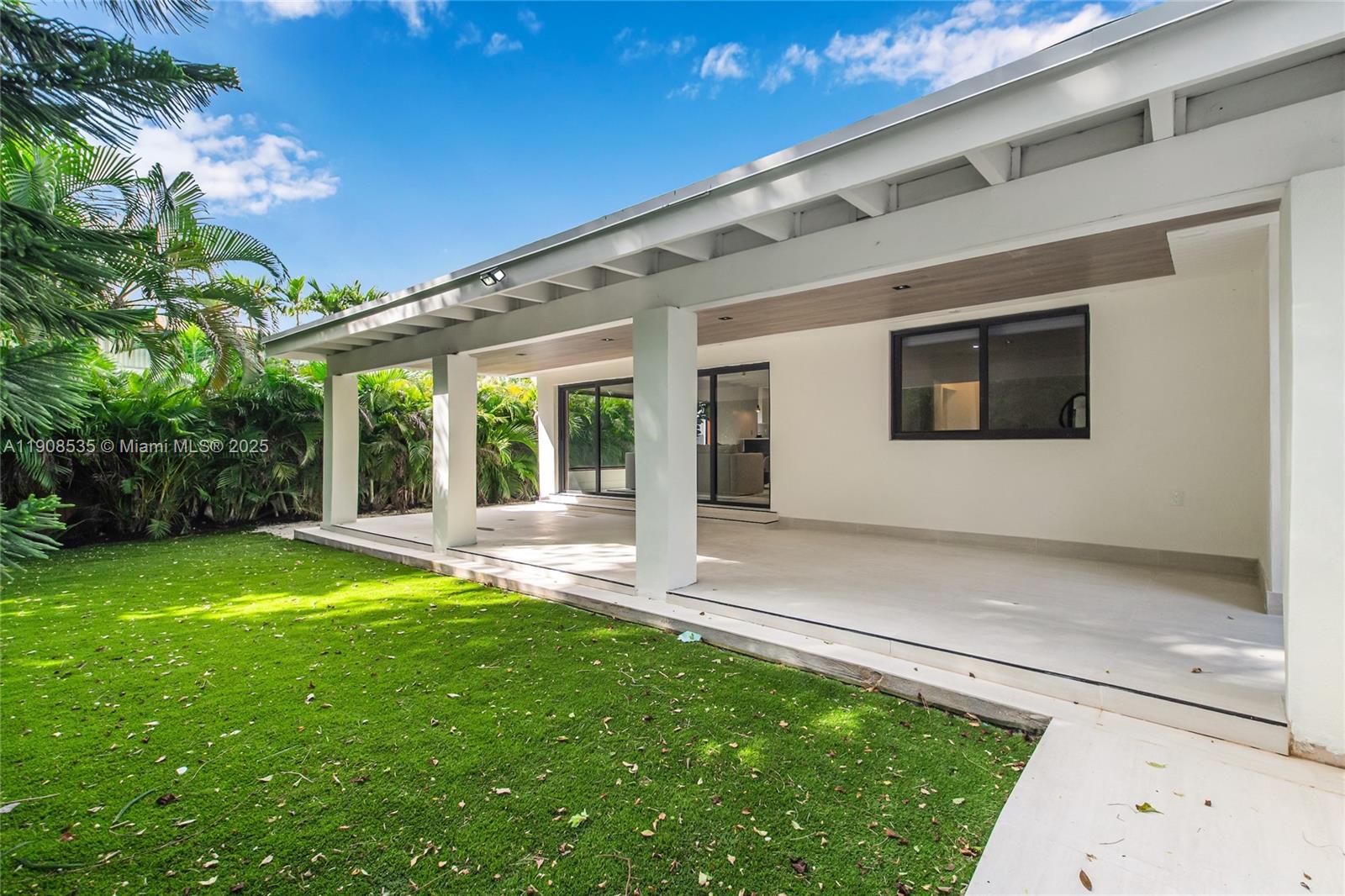 BRICKELL ESTATES - Residential