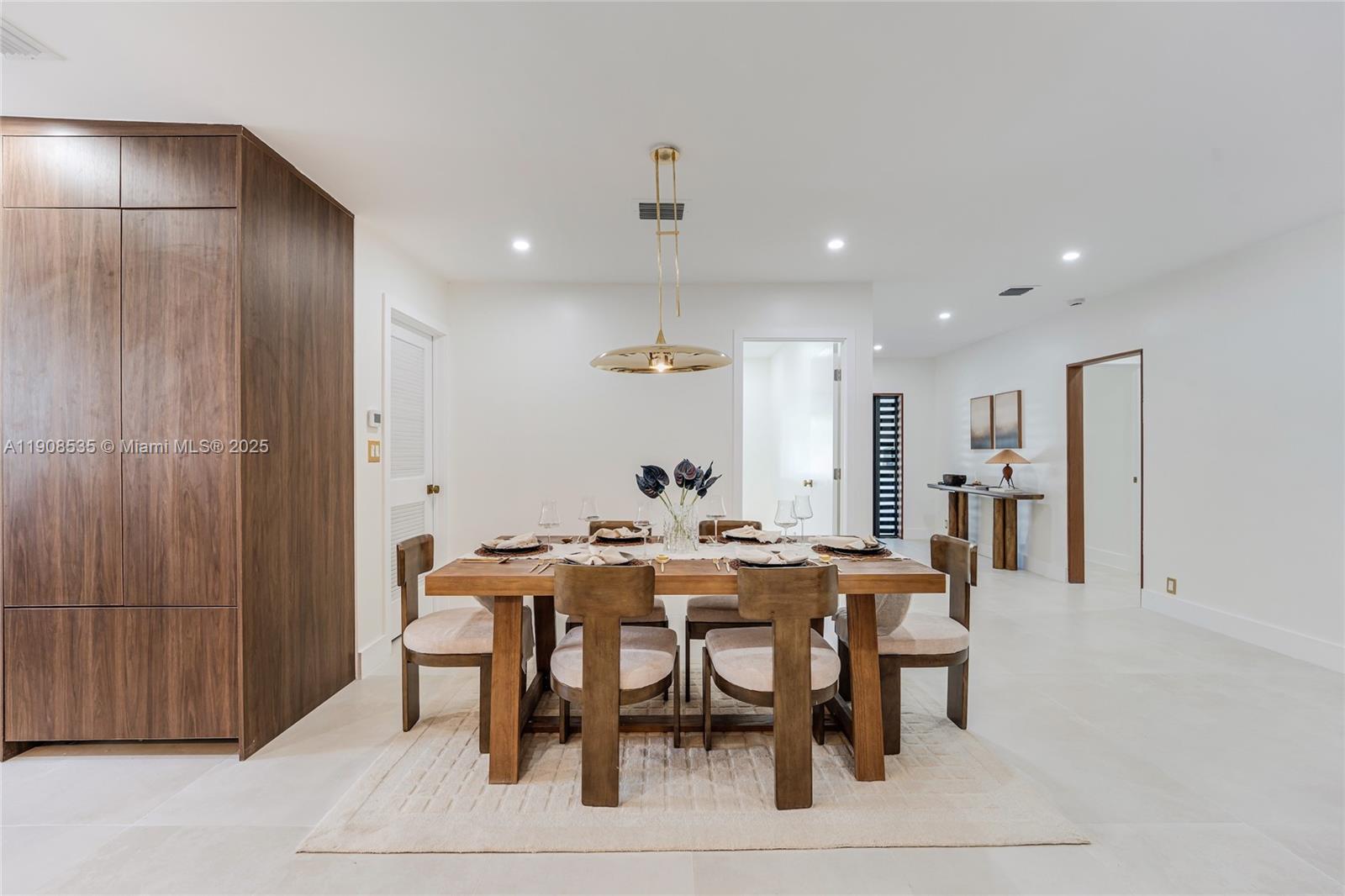 BRICKELL ESTATES - Residential