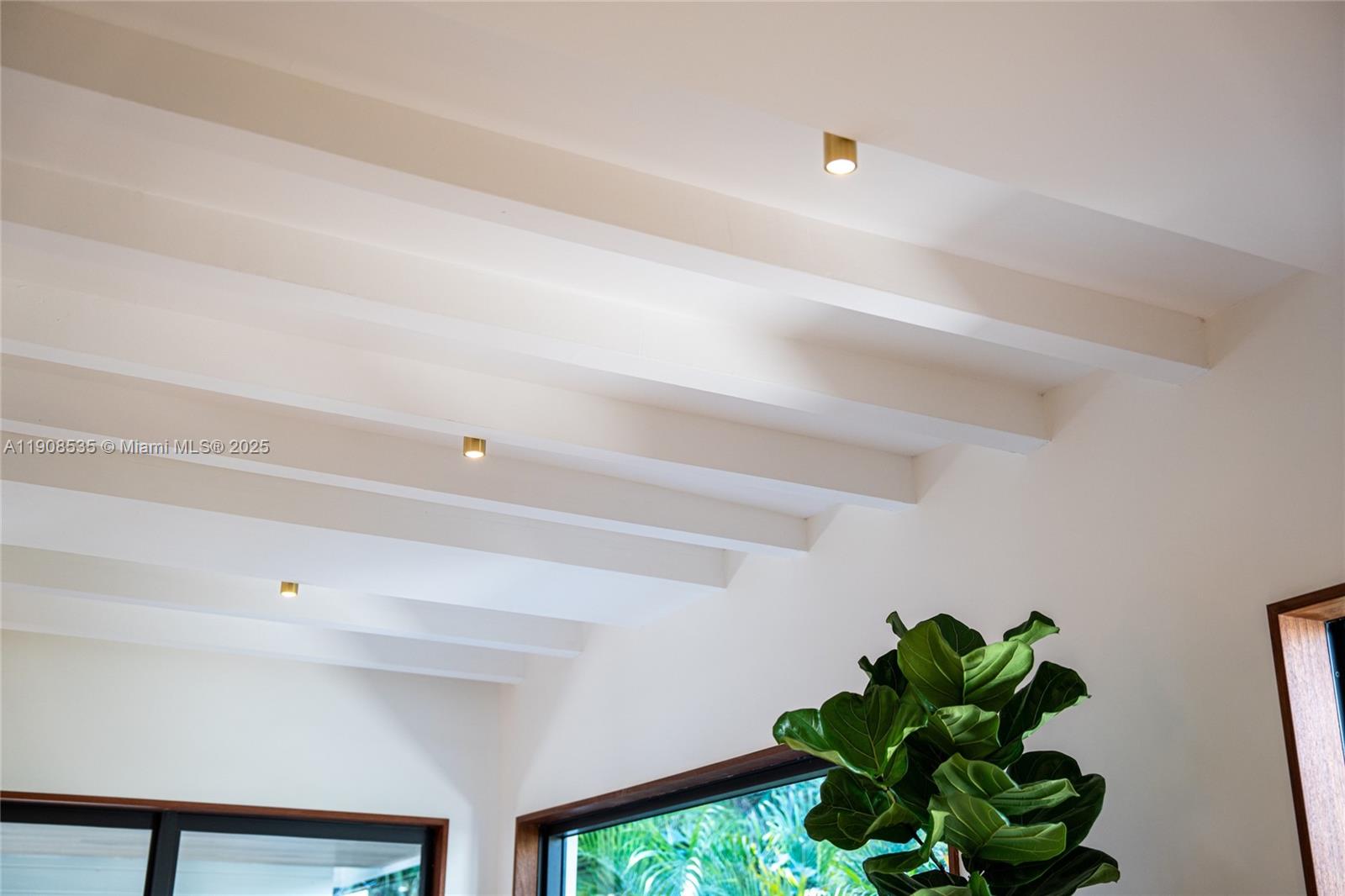 BRICKELL ESTATES - Residential