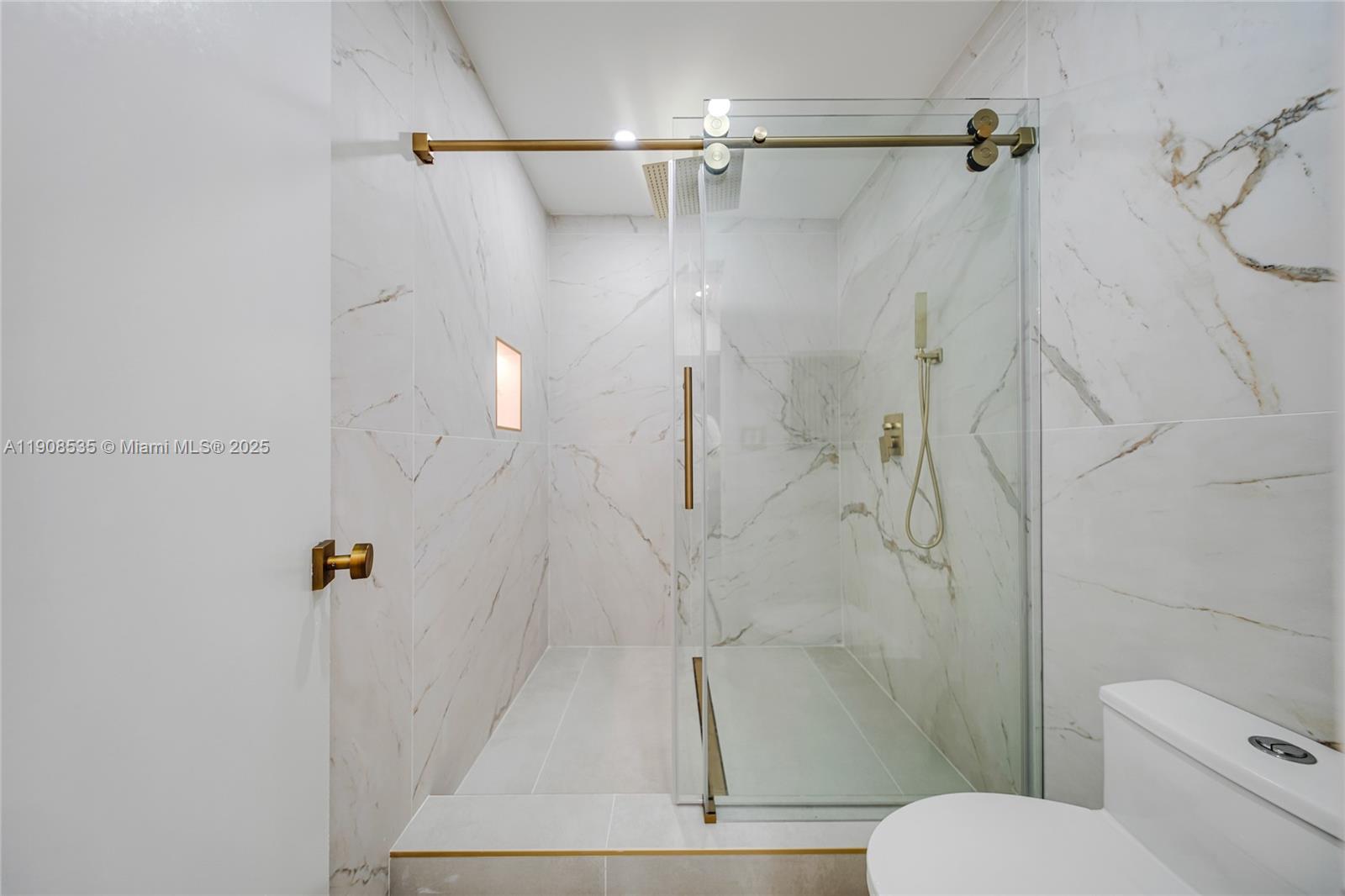 BRICKELL ESTATES - Residential