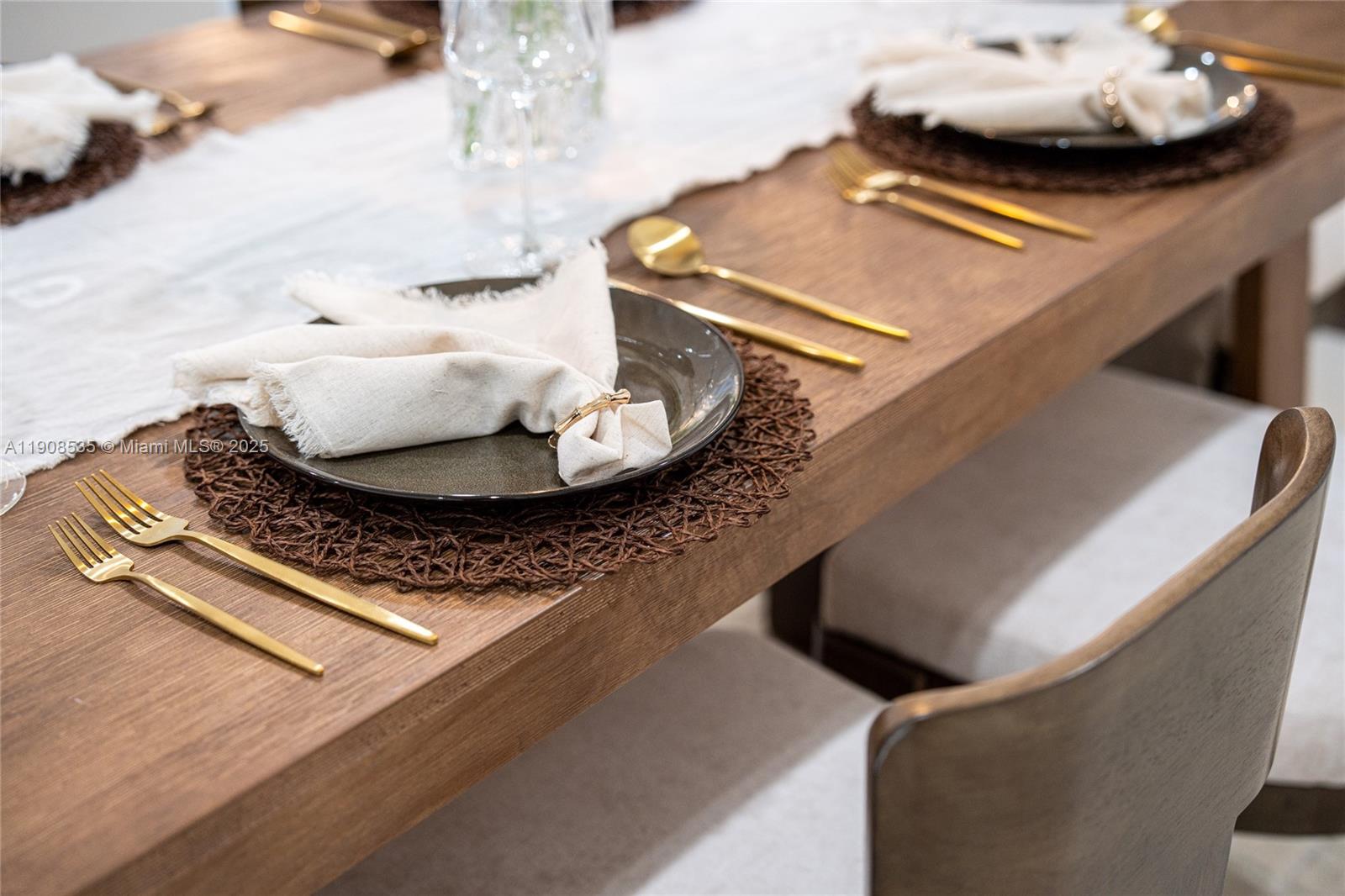 BRICKELL ESTATES - Residential