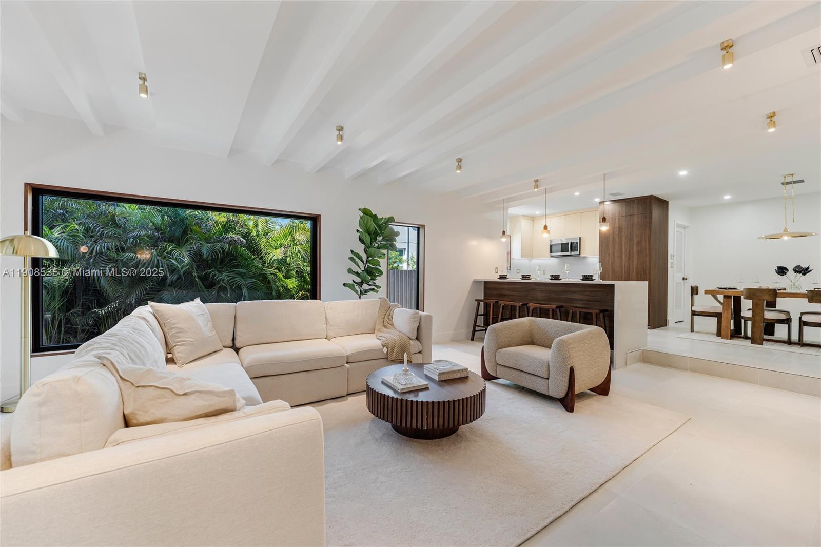 BRICKELL ESTATES - Residential