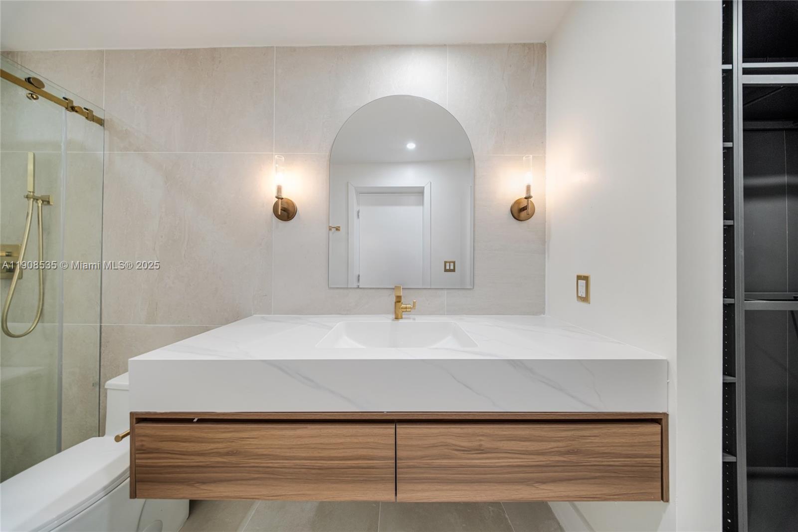 BRICKELL ESTATES - Residential