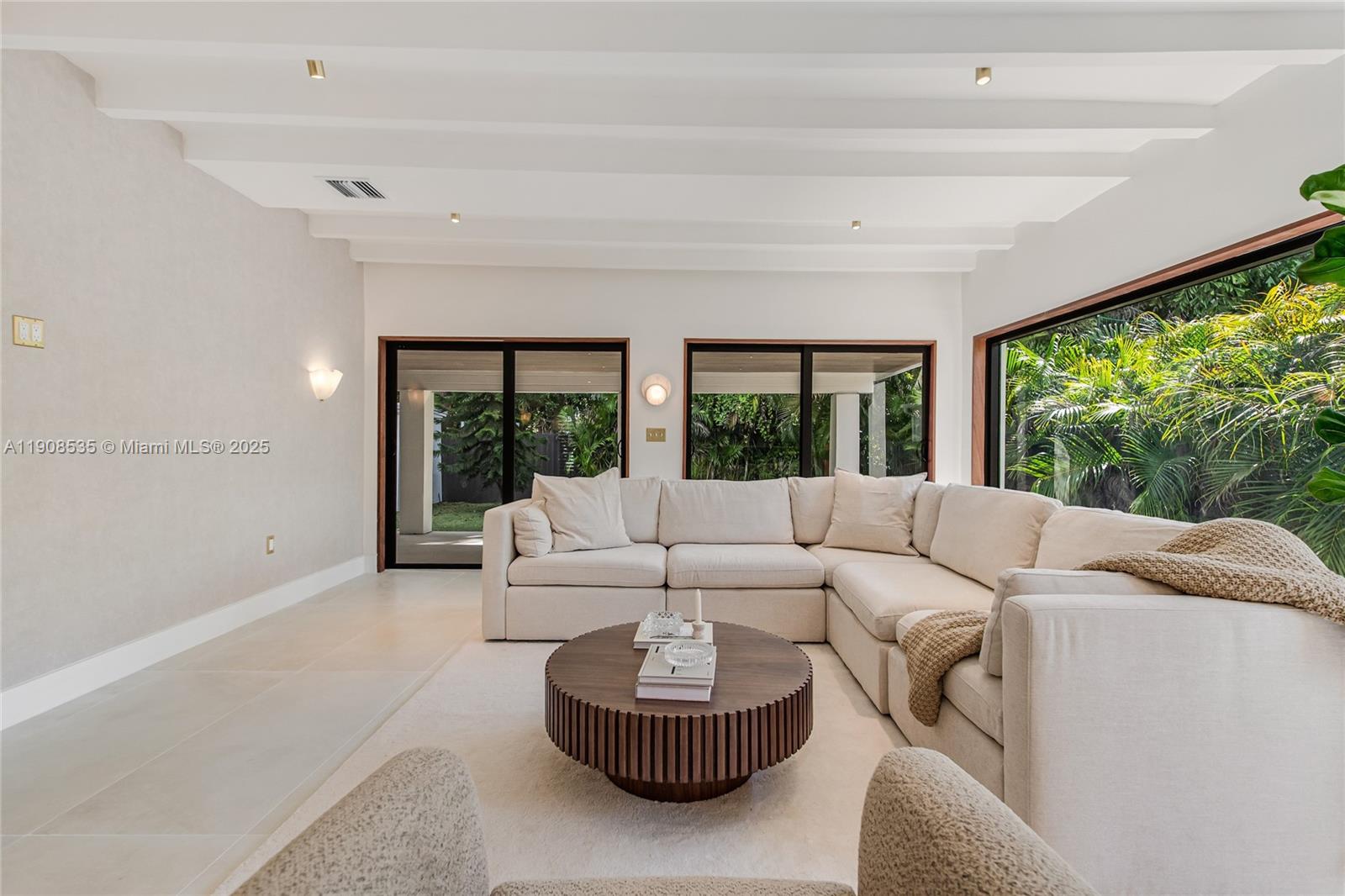 BRICKELL ESTATES - Residential