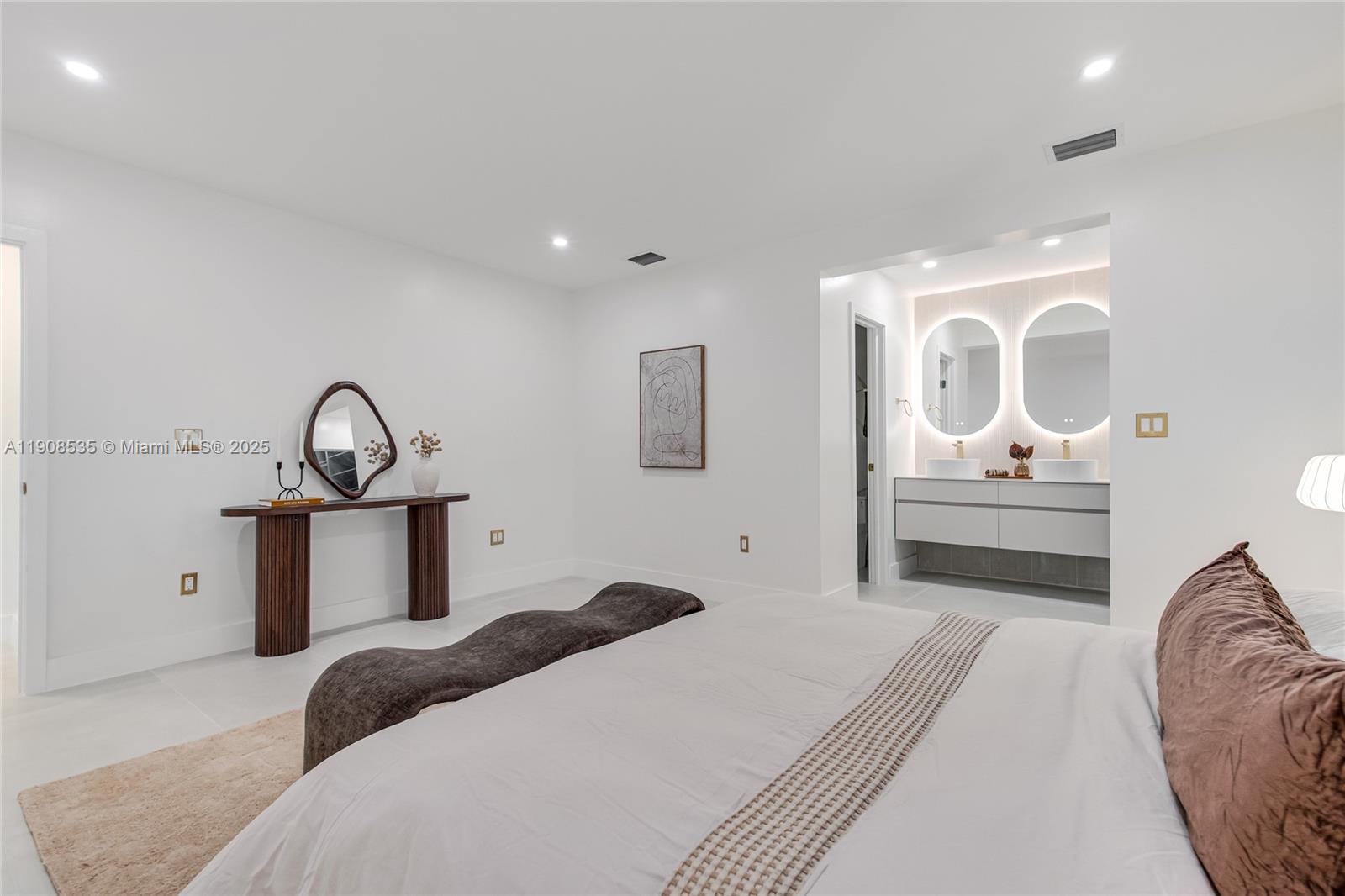 BRICKELL ESTATES - Residential