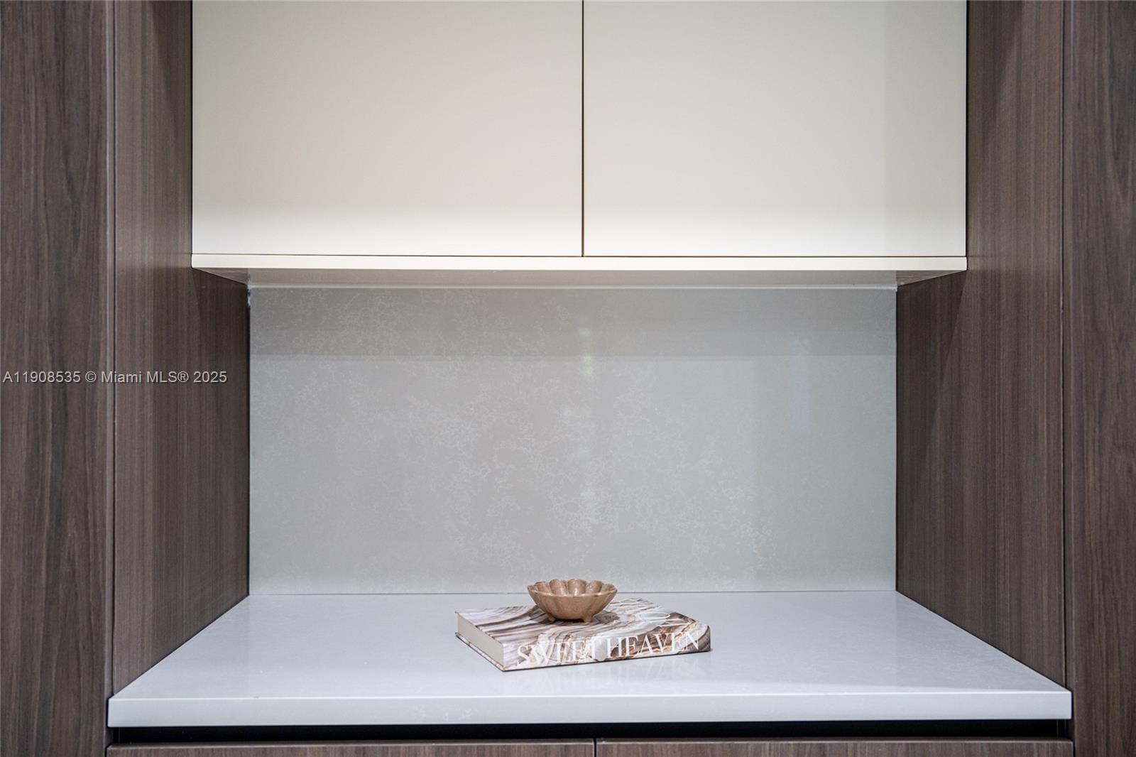 BRICKELL ESTATES - Residential