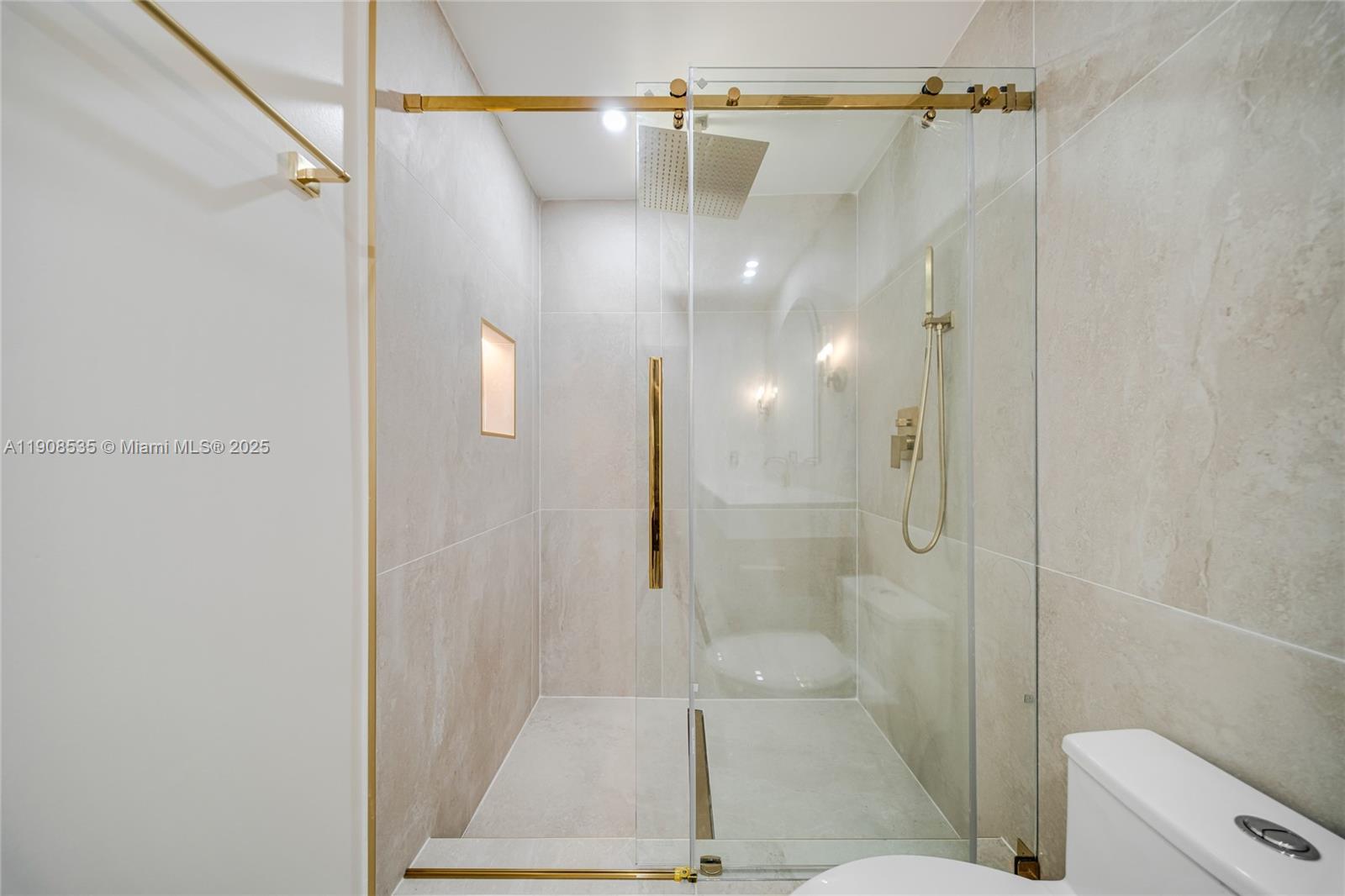 BRICKELL ESTATES - Residential