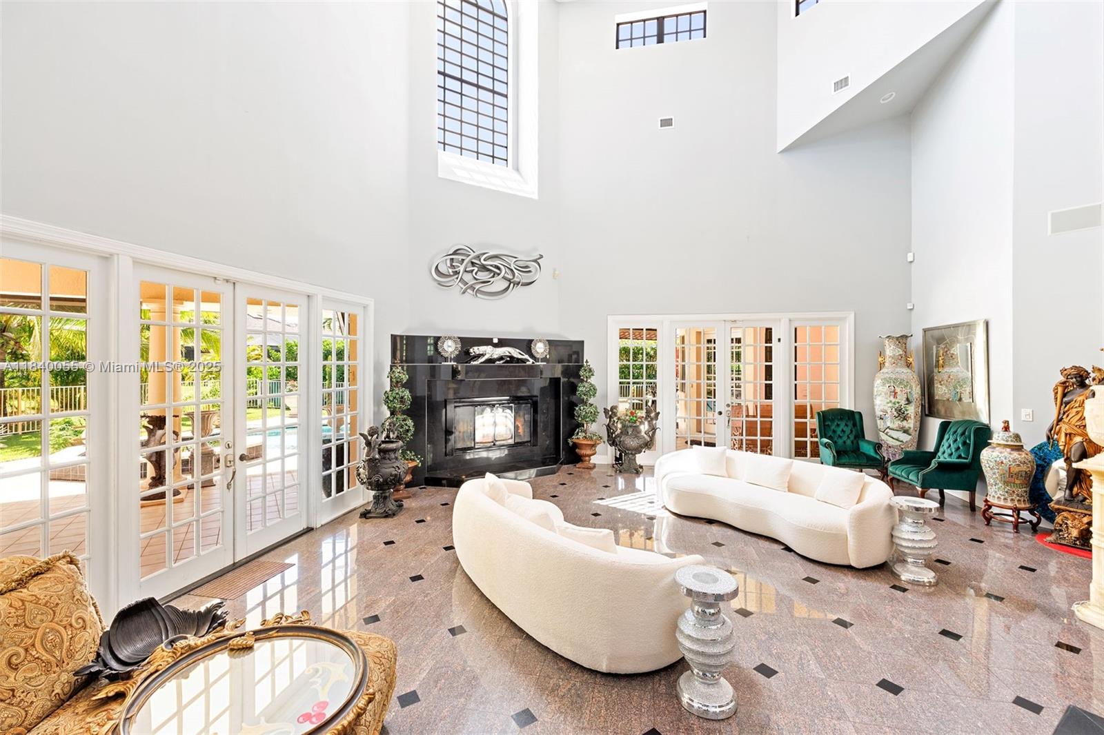 EAGLE TRACE - Residential