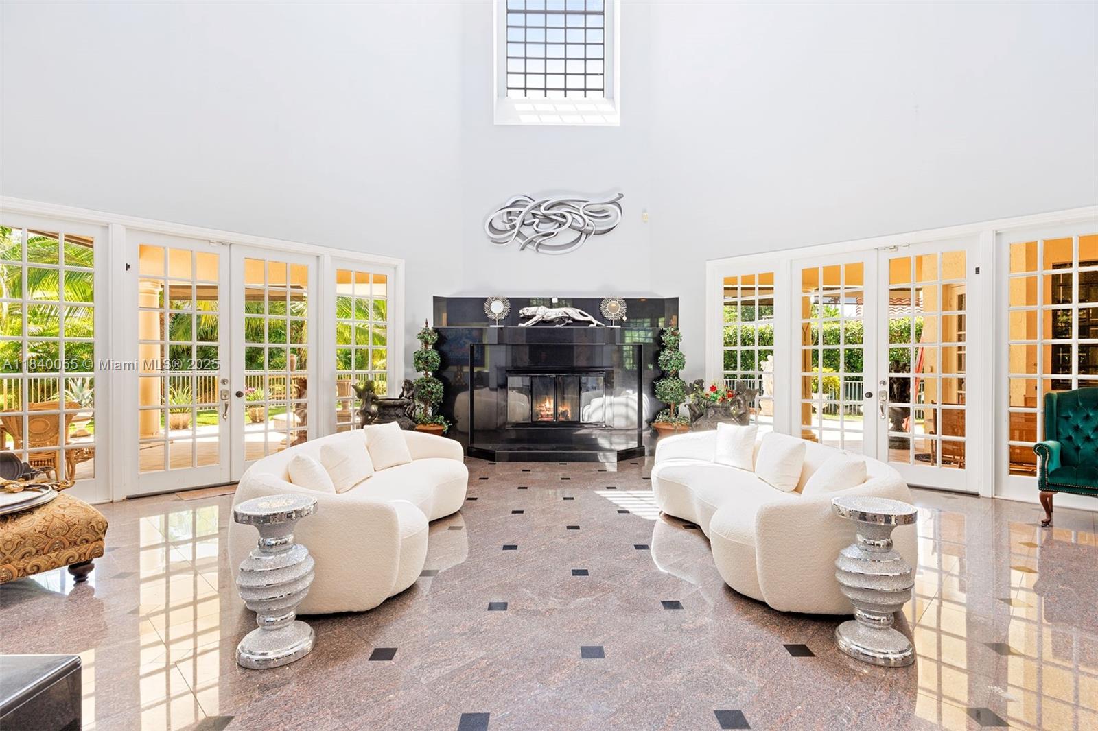 EAGLE TRACE - Residential