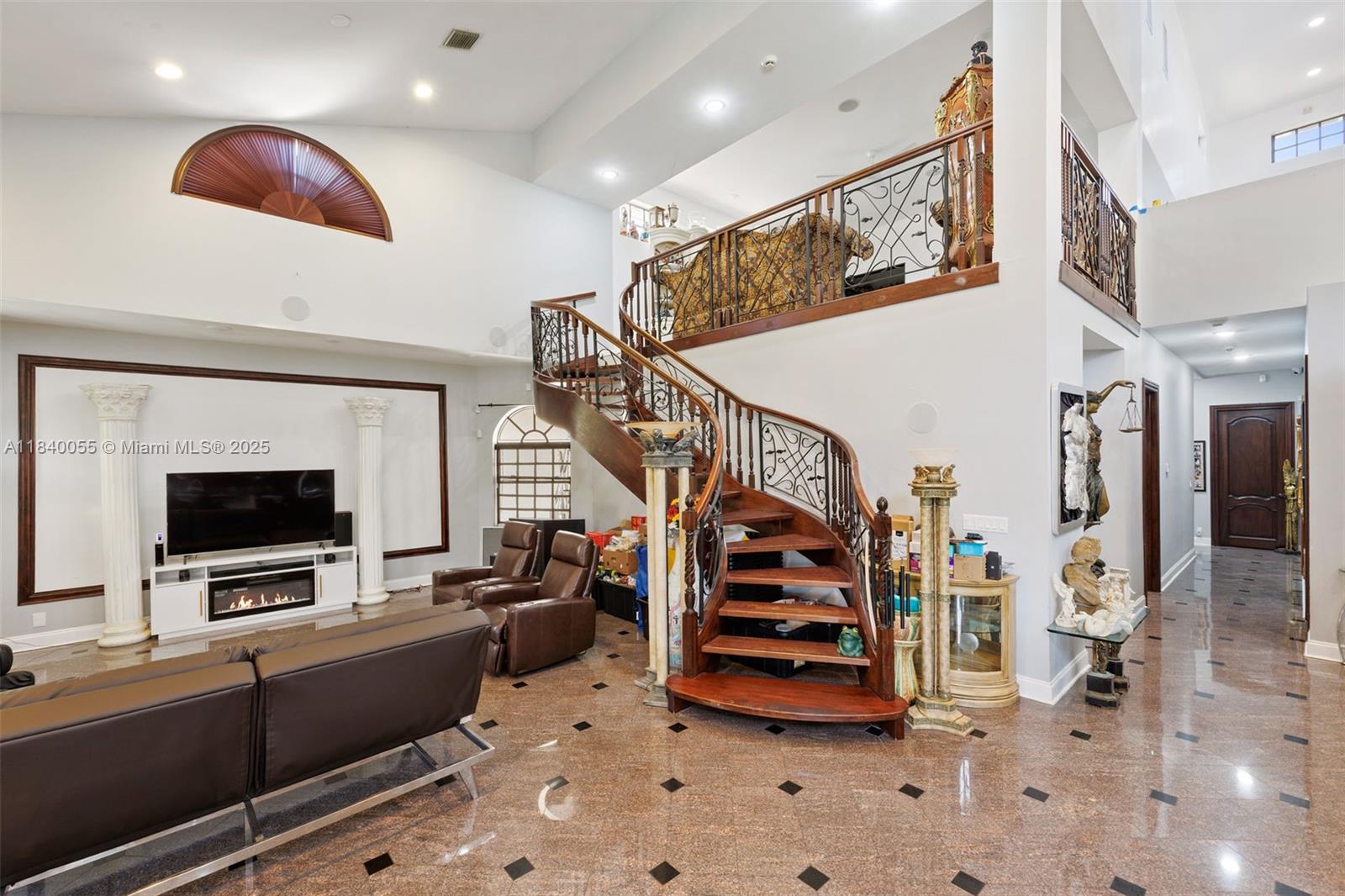 EAGLE TRACE - Residential