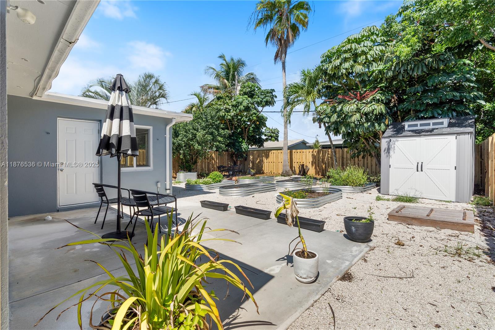 NORTH ANDREWS GARDENS FIR - Residential