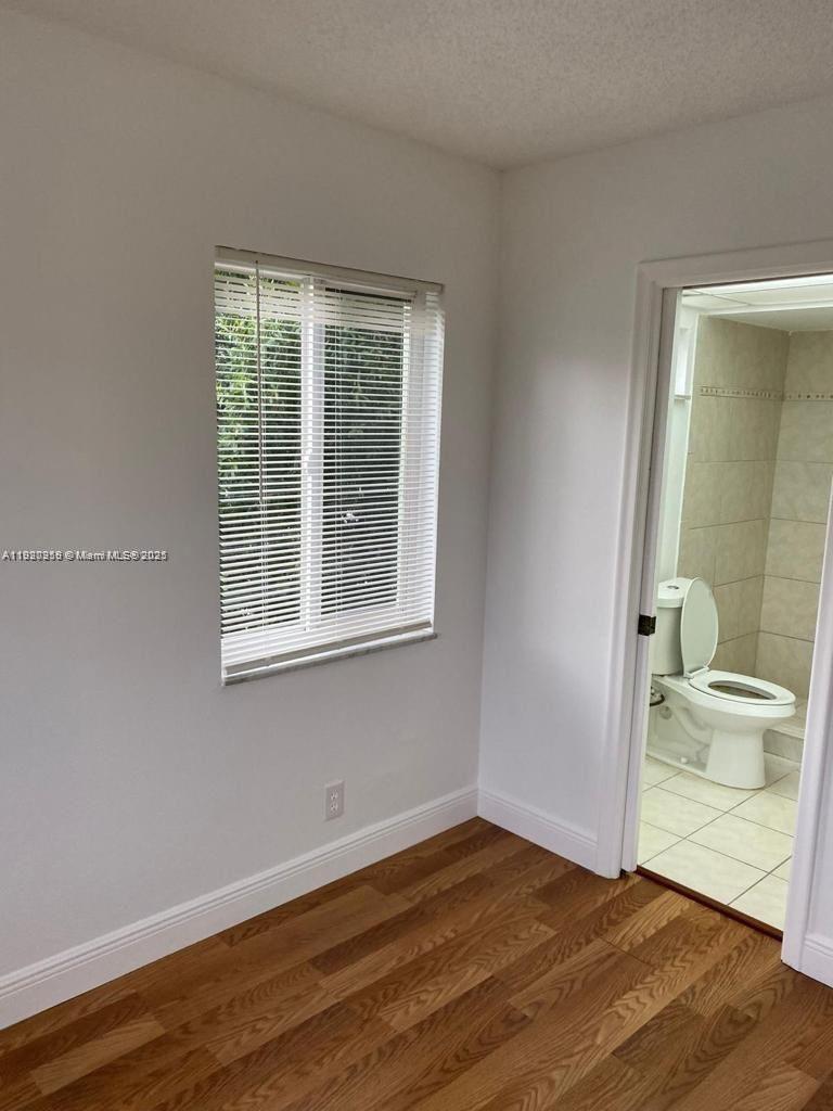 JAMESTOWN CONDO - Residential