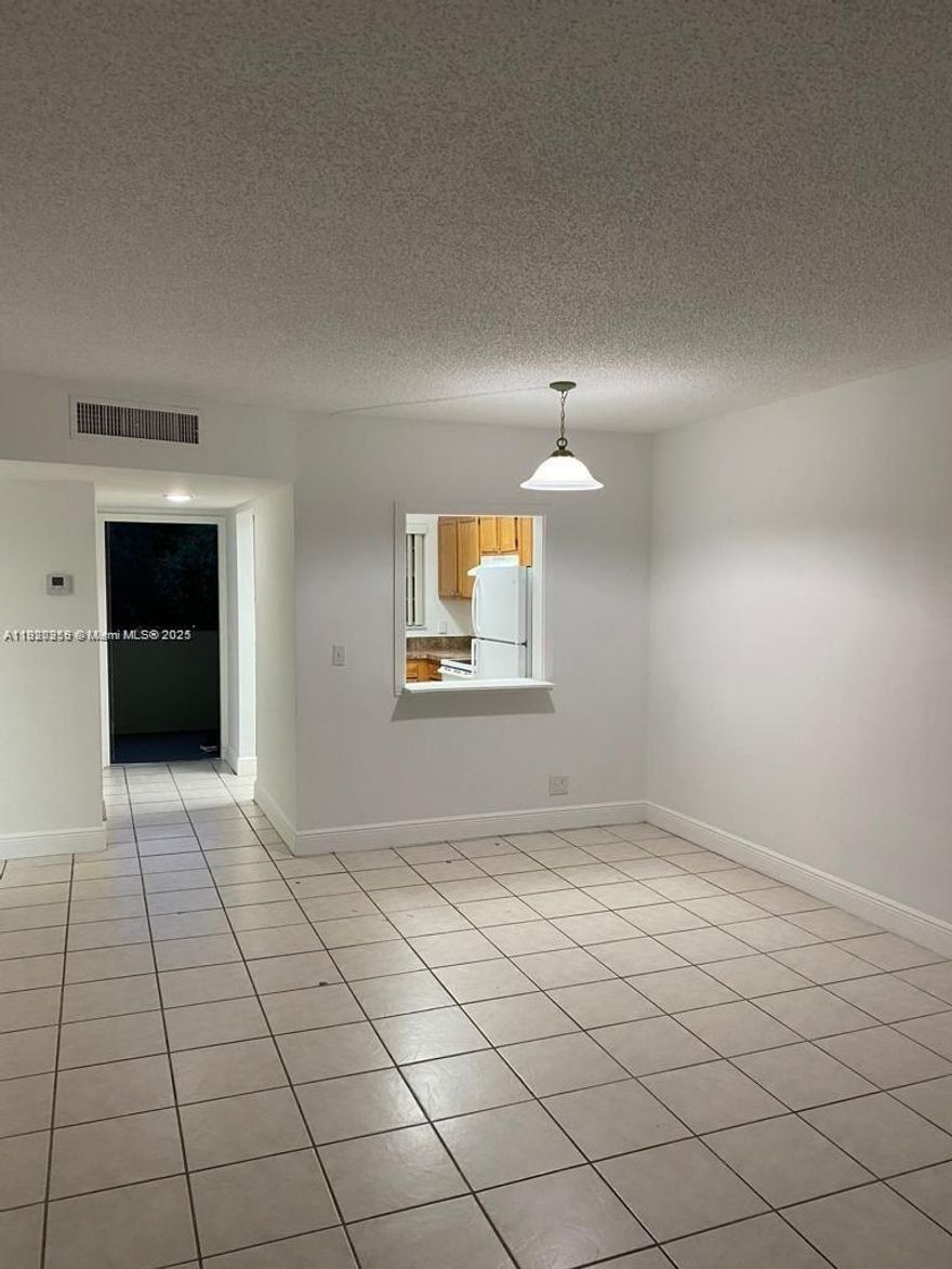 Beautiful corner unit  with 2 bedrooms and 2 baths. Unit needs some minor TLC.
Building has No rental restrictions. Great opportunity for Investor, must be purchased on personal name, no Corp buyers allowed per HOA.