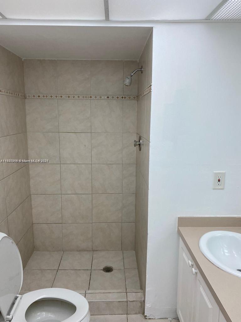 JAMESTOWN CONDO - Residential