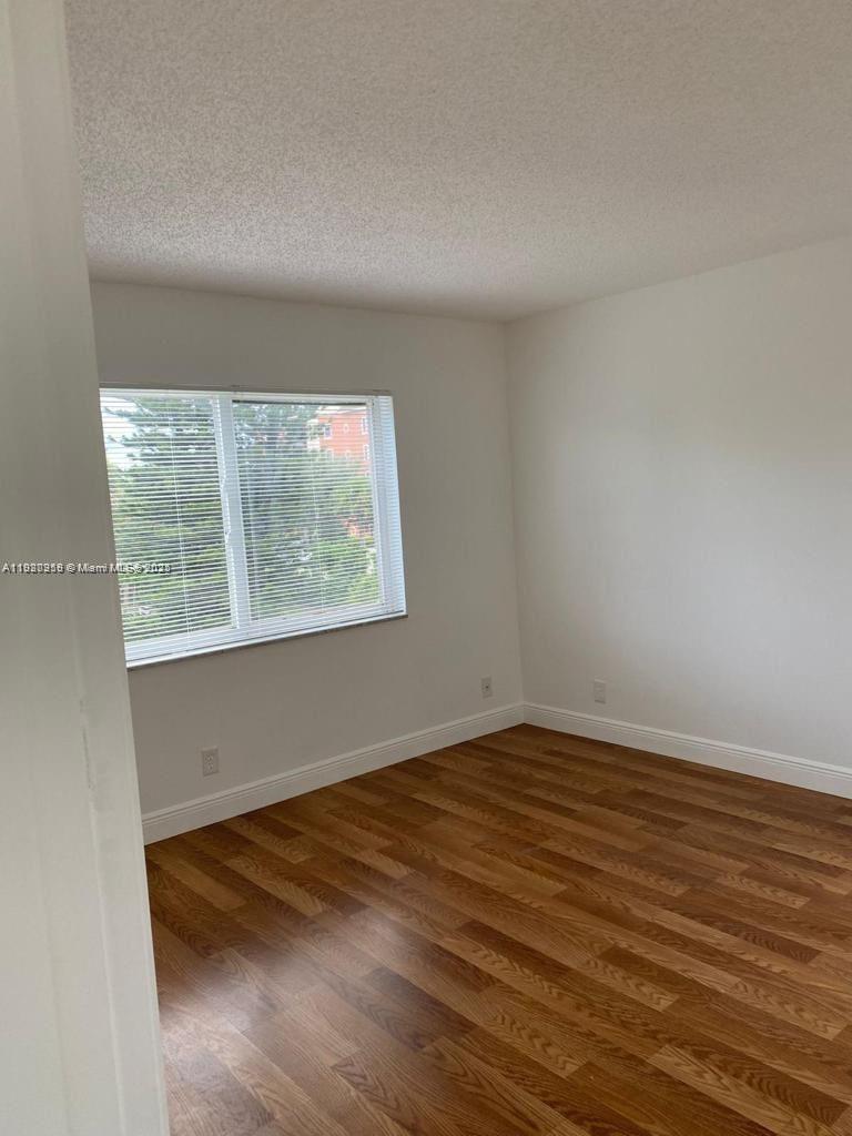 JAMESTOWN CONDO - Residential