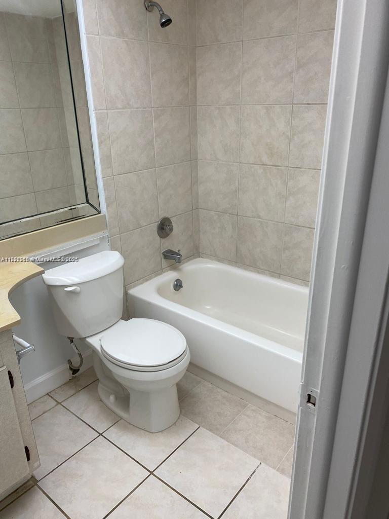 JAMESTOWN CONDO - Residential