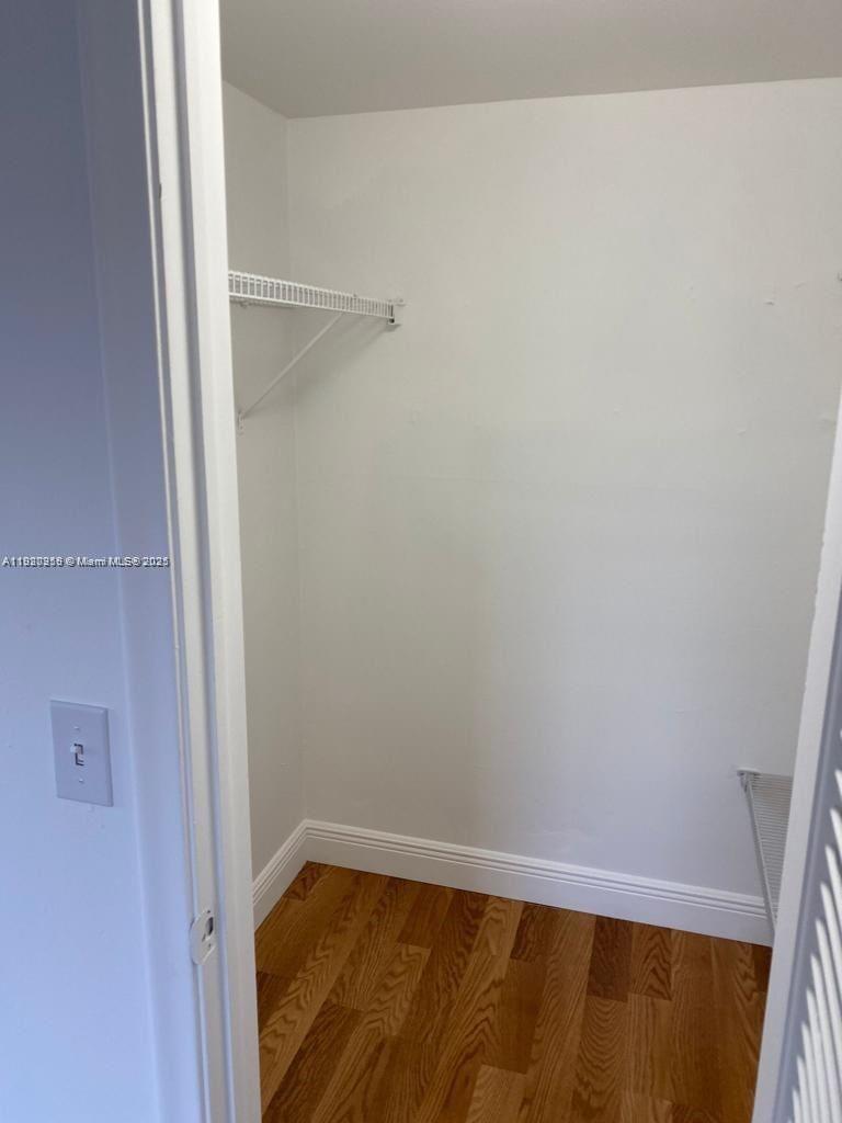 JAMESTOWN CONDO - Residential