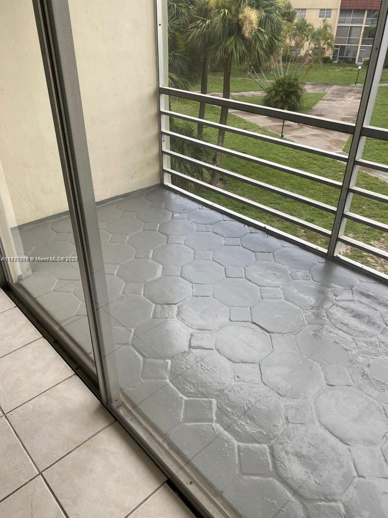 JAMESTOWN CONDO - Residential