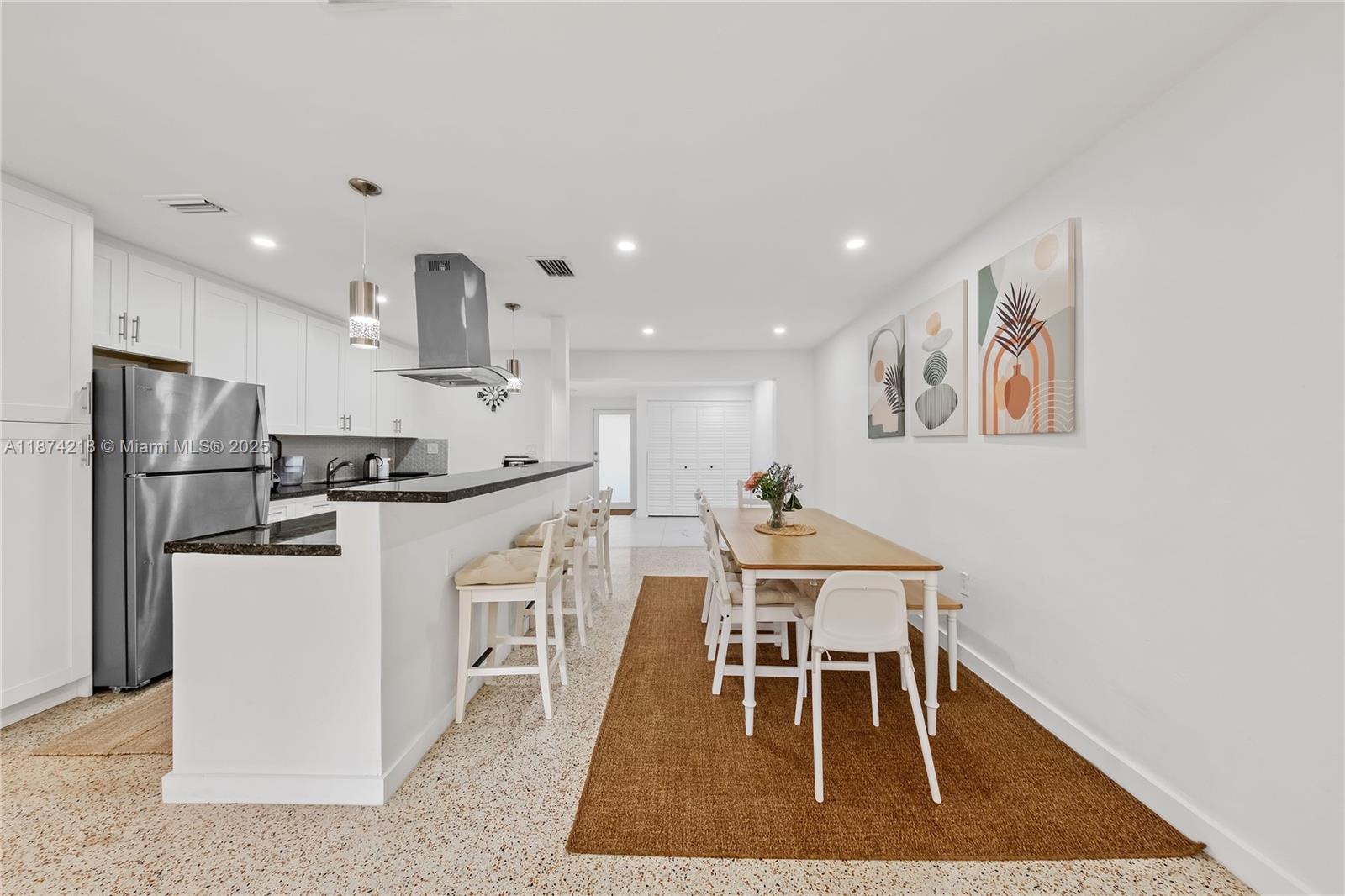 SUNILAND TERRACE - Residential Lease