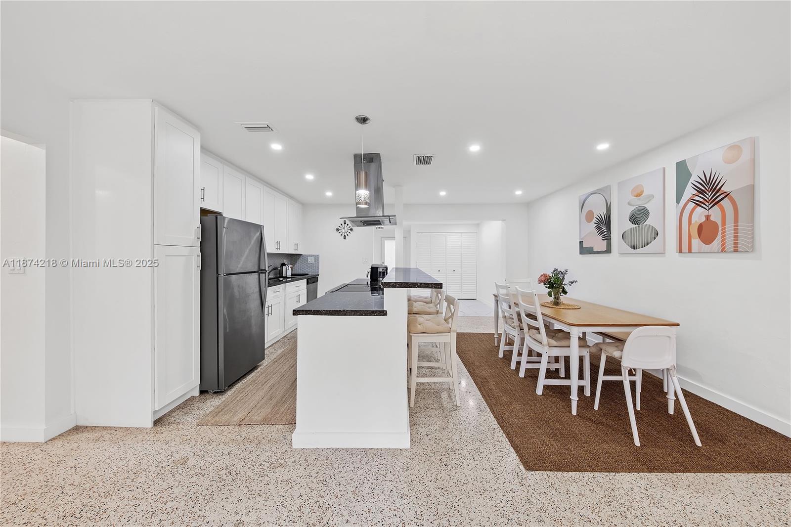 SUNILAND TERRACE - Residential Lease